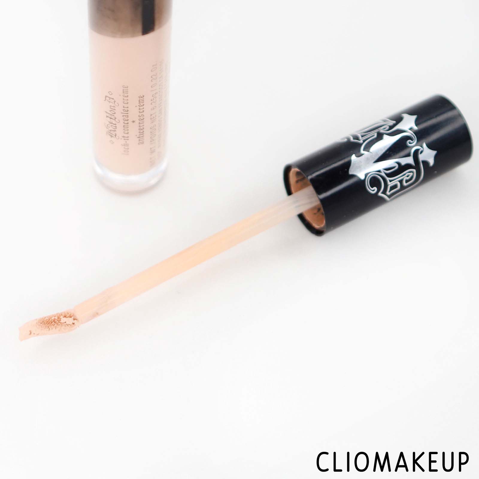 cliomakeup-recensione-correttore-kat-von-d-lock-it-concealer-creme-4