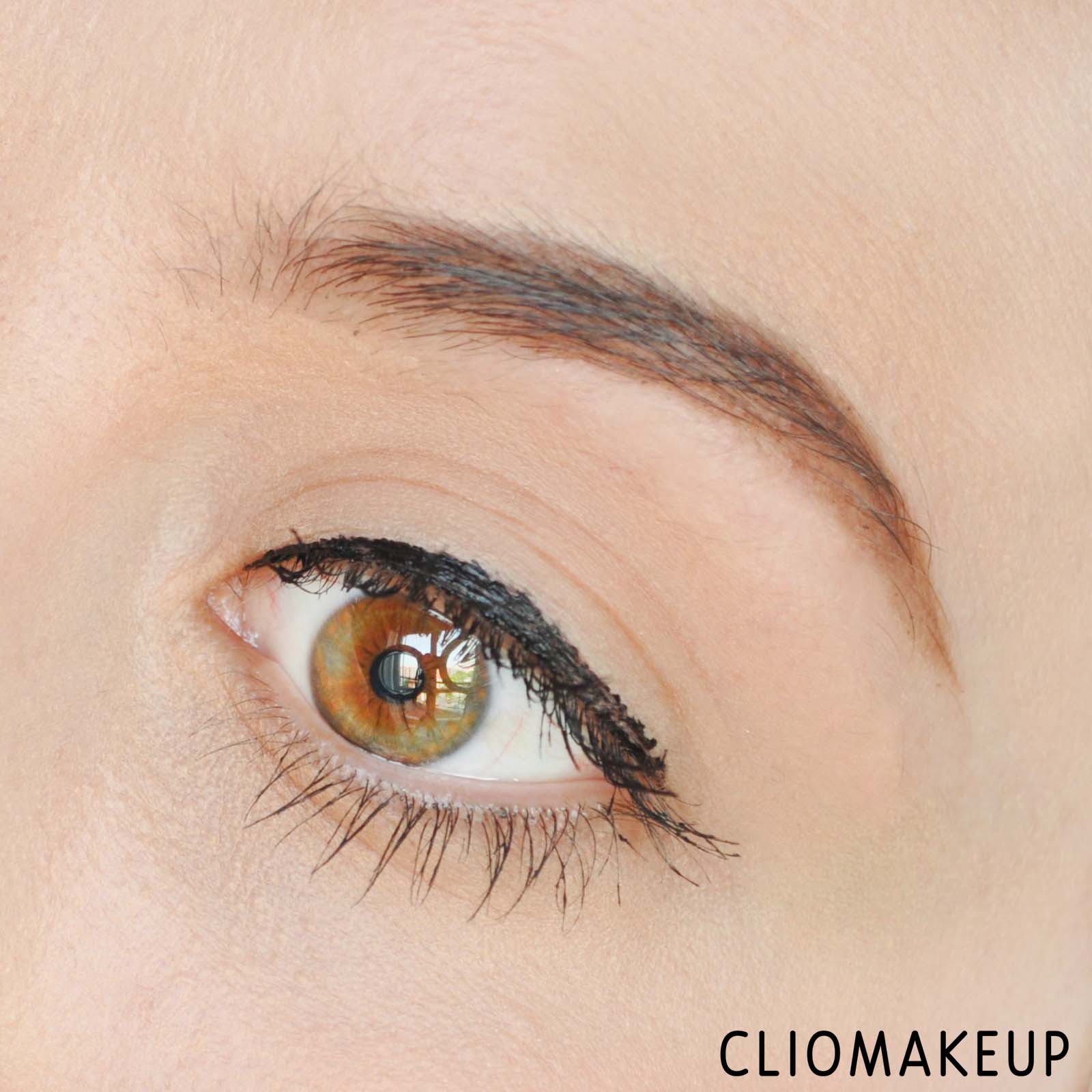 cliomakeup-recensione-eyeliner-deborah-eyeliner-precisione-waterproof-12