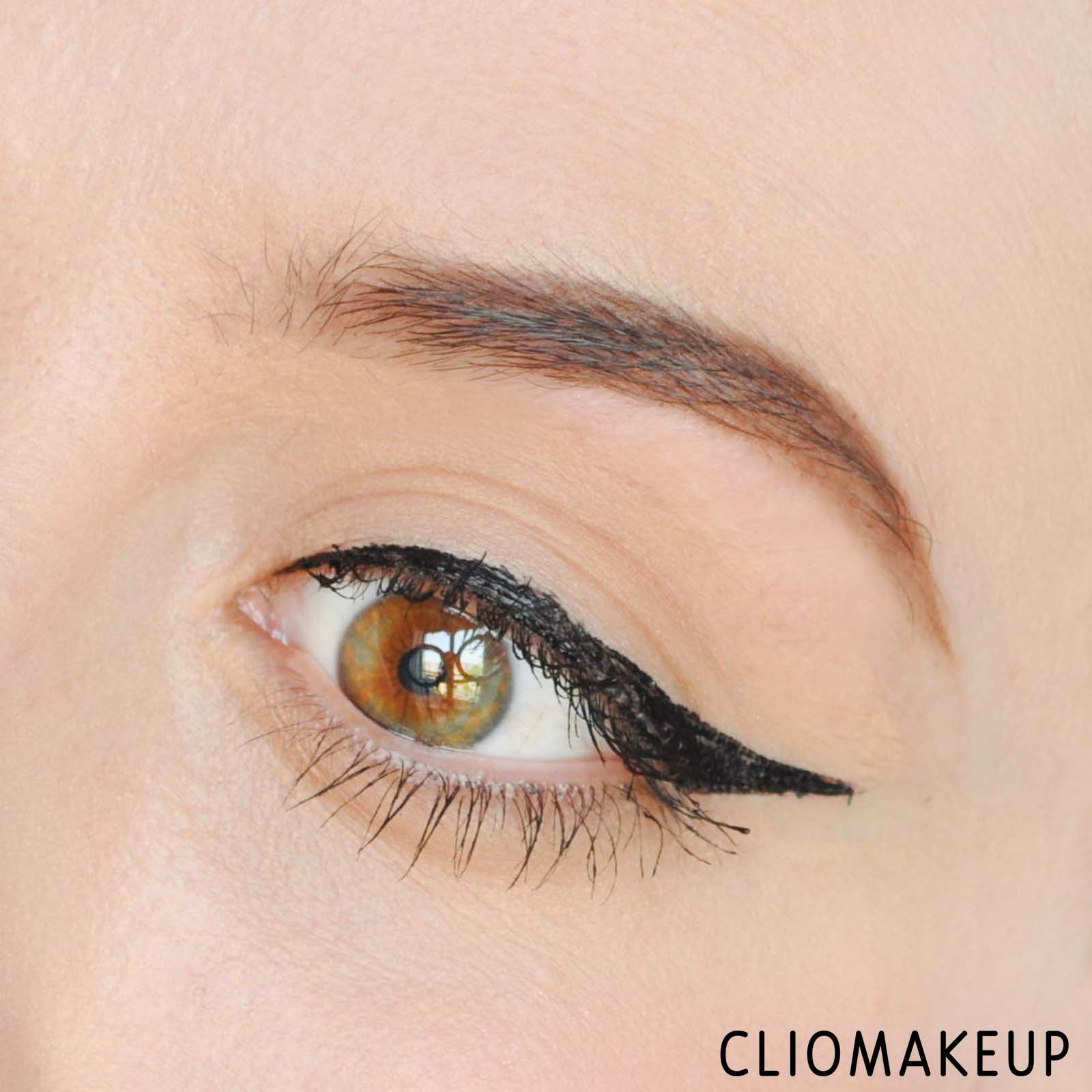cliomakeup-recensione-eyeliner-deborah-eyeliner-precisione-waterproof-14
