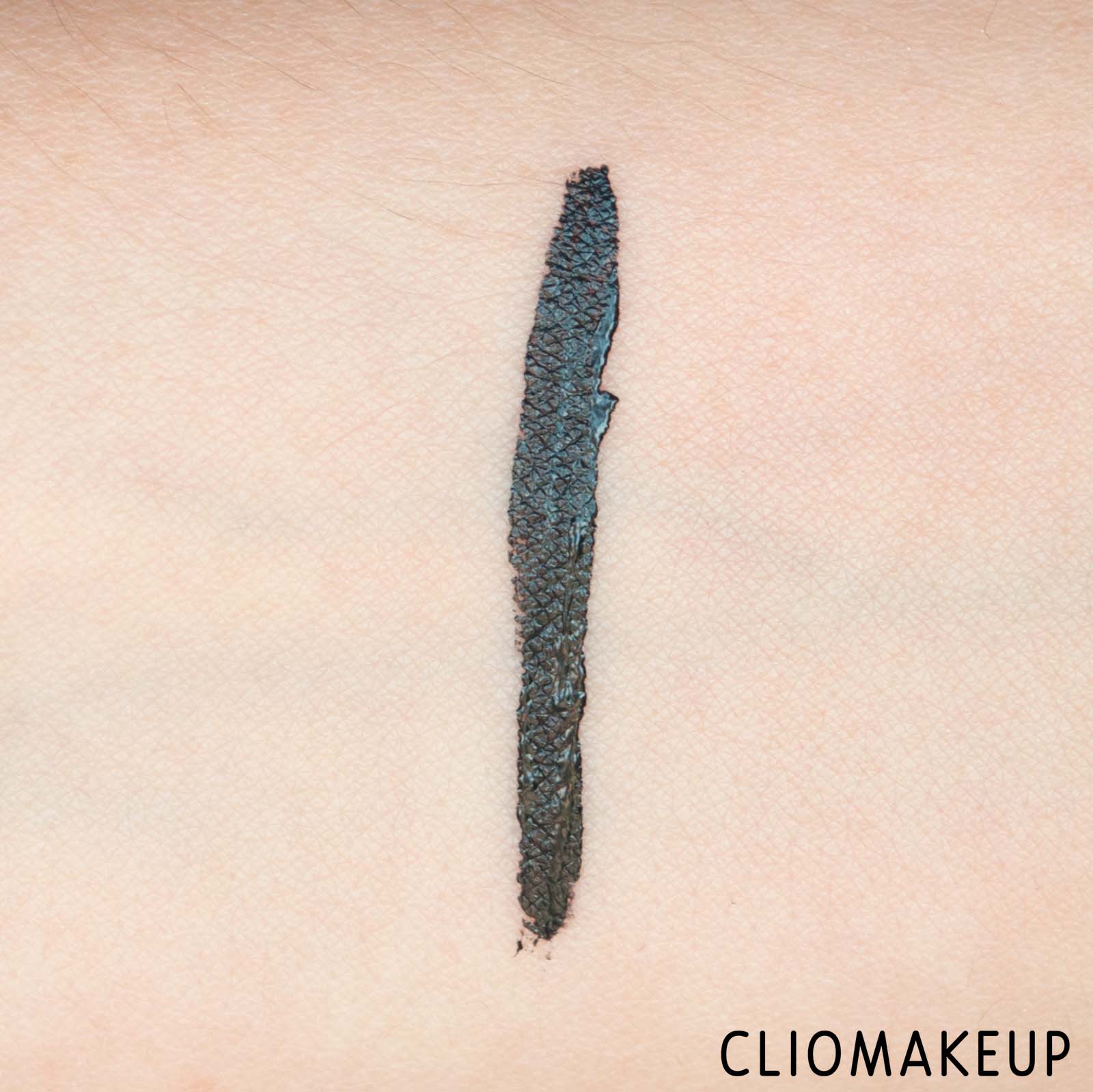 cliomakeup-recensione-eyeliner-deborah-eyeliner-precisione-waterproof-6