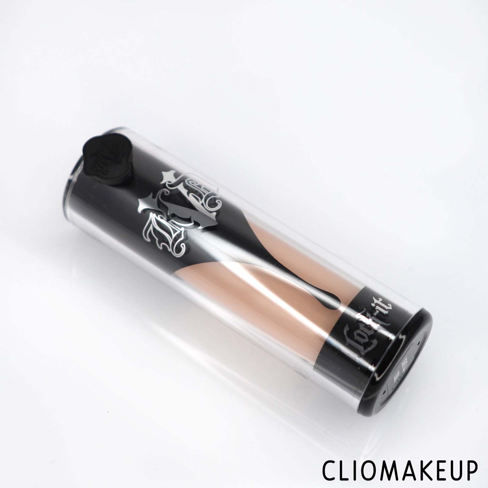 cliomakeup-recensione-fondotinta-kat-von-d-lock-it-foundation-4