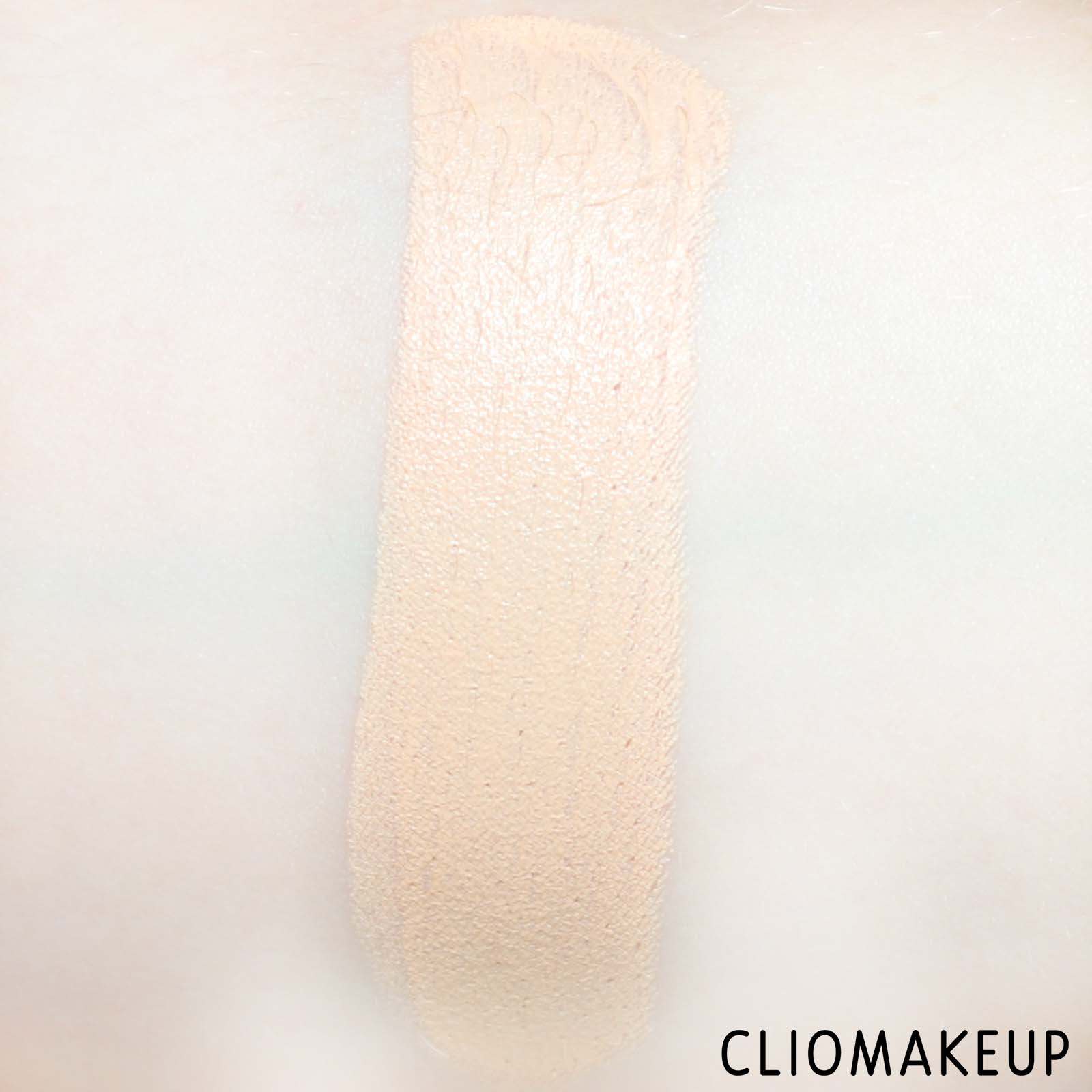 cliomakeup-recensione-fondotinta-lorea-infaillible-foundation-6