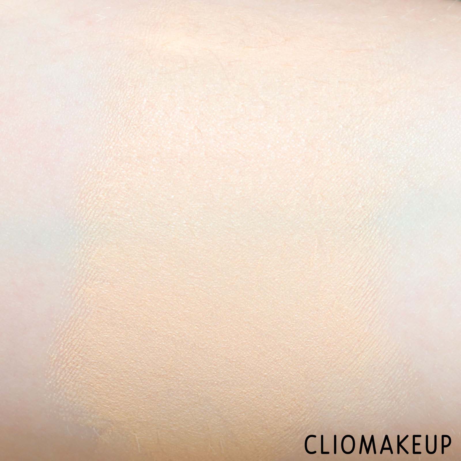 cliomakeup-recensione-fondotinta-lorea-infaillible-foundation-8