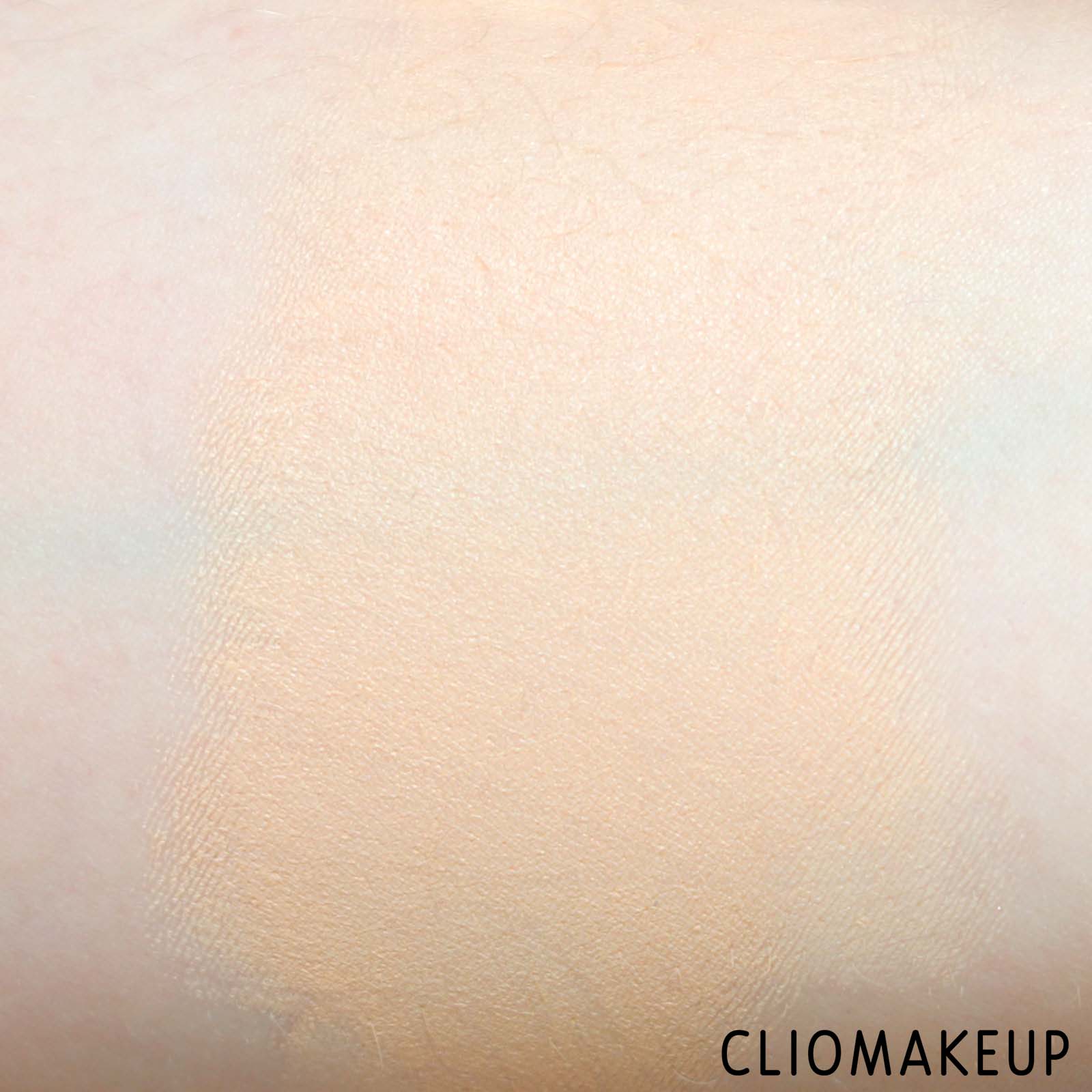 cliomakeup-recensione-fondotinta-lorea-infaillible-foundation-9