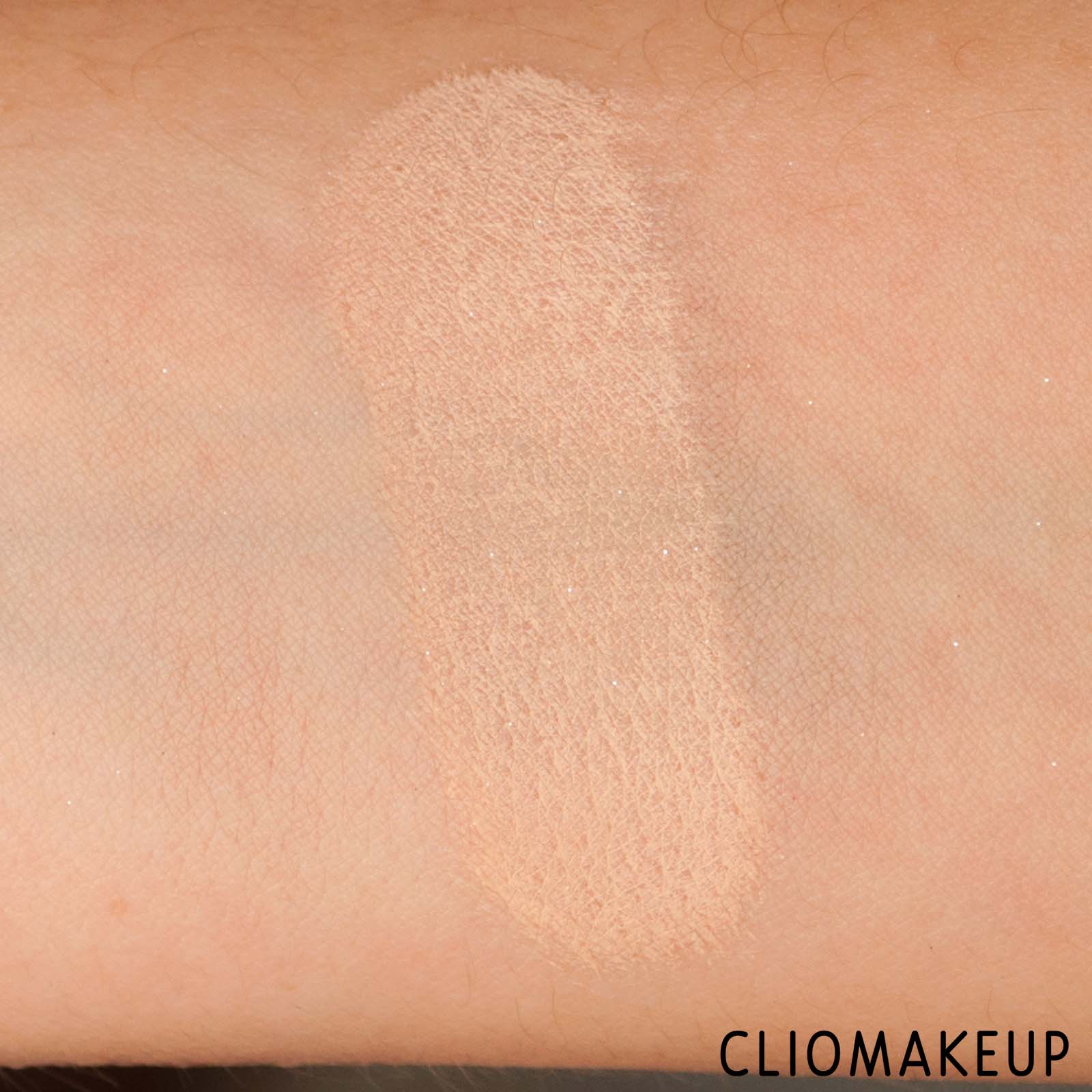 cliomakeup-recensione-fondotinta-urban decay-all-nighter-liquid-foundation-11