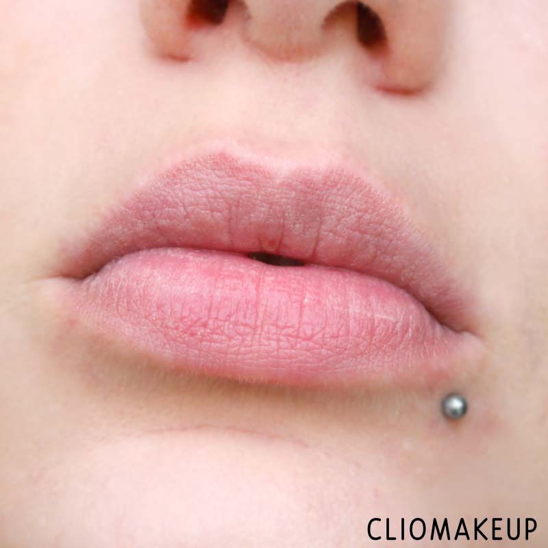 cliomakeup-recensione-gloss-fenty-beauty-gloss-bomb-9