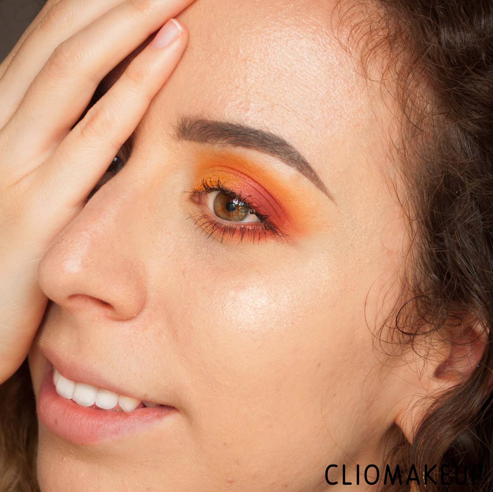 cliomakeup-recensione-illuminante-wycon-bouncy-highlighter-12