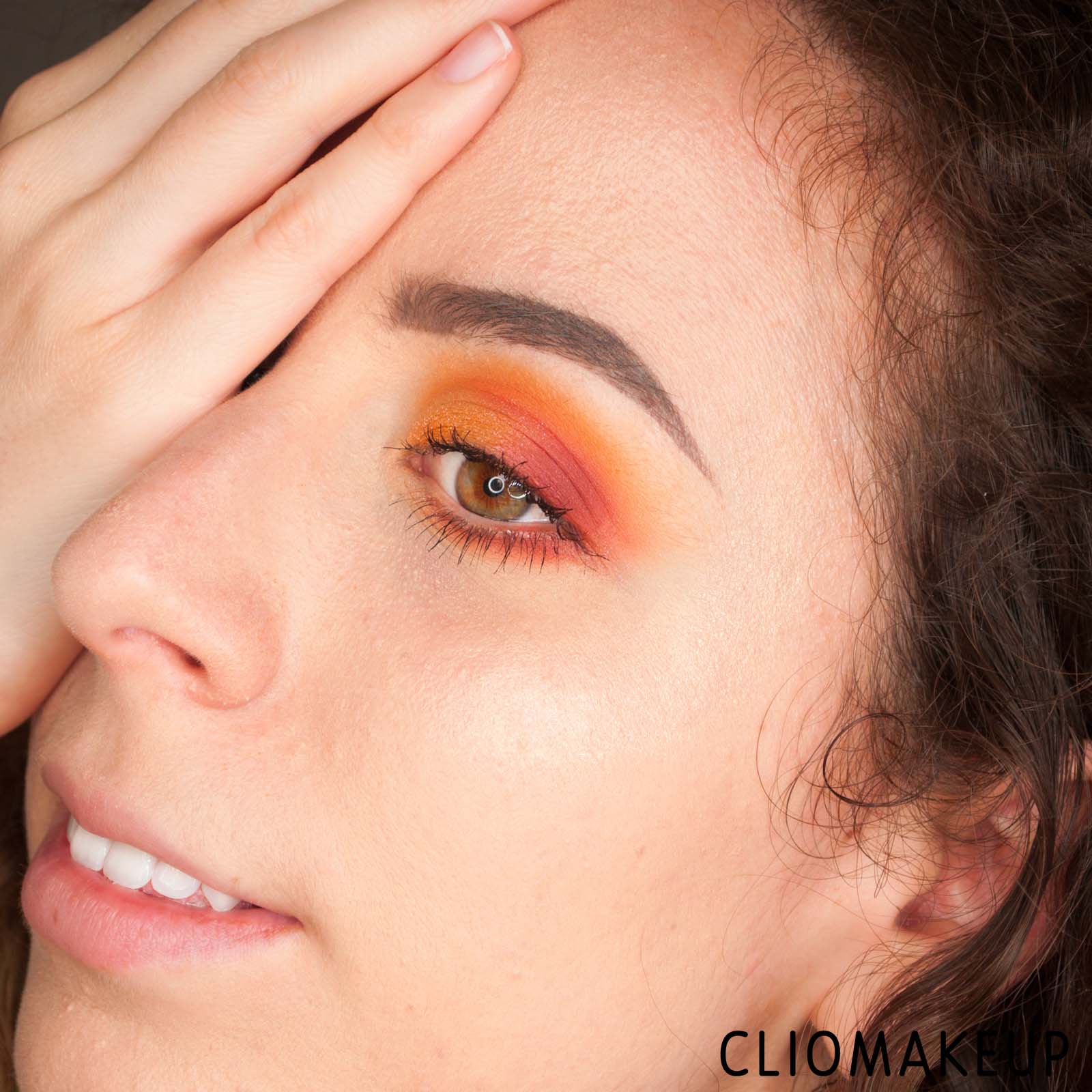 cliomakeup-recensione-illuminante-wycon-bouncy-highlighter-13