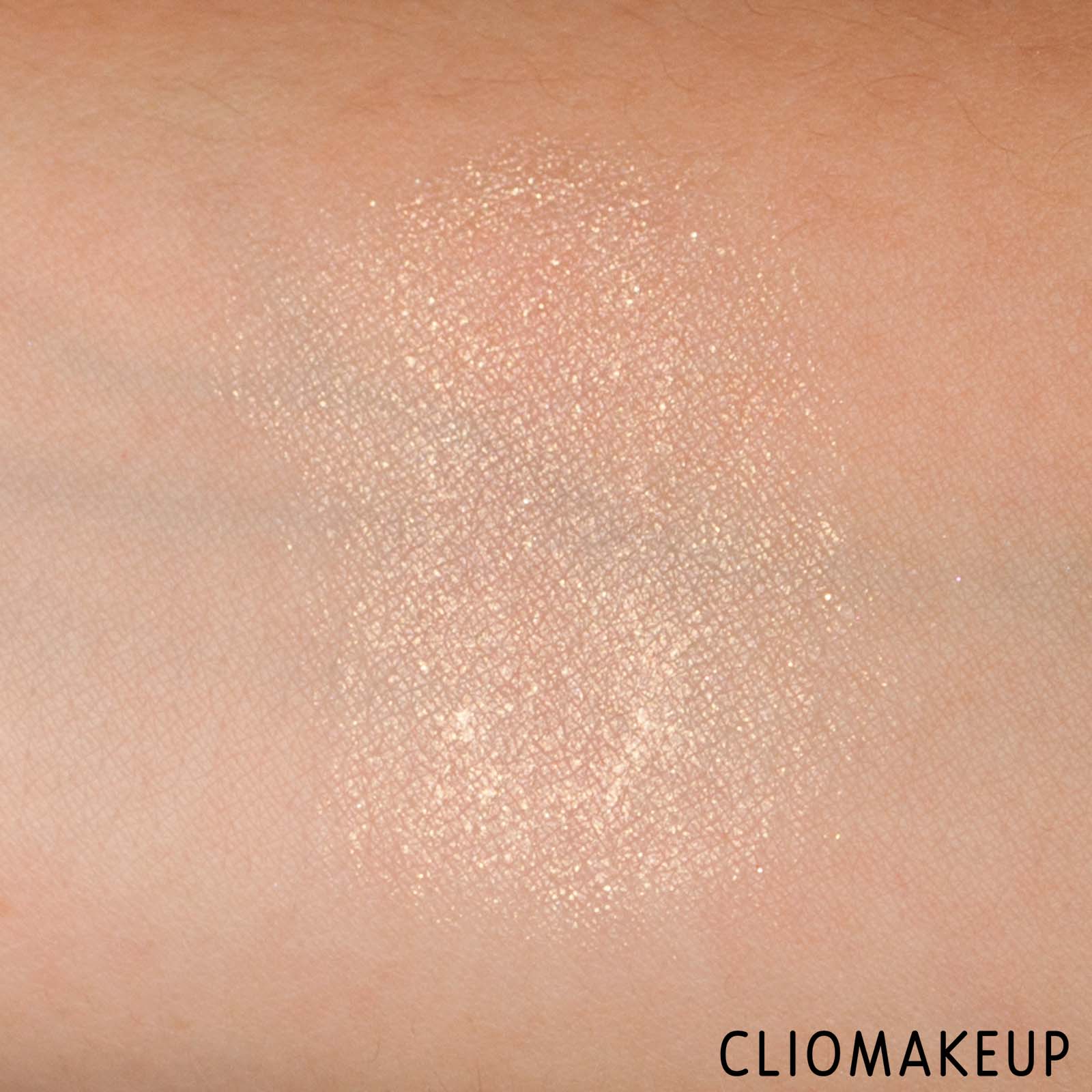 cliomakeup-recensione-illuminante-wycon-bouncy-highlighter-9