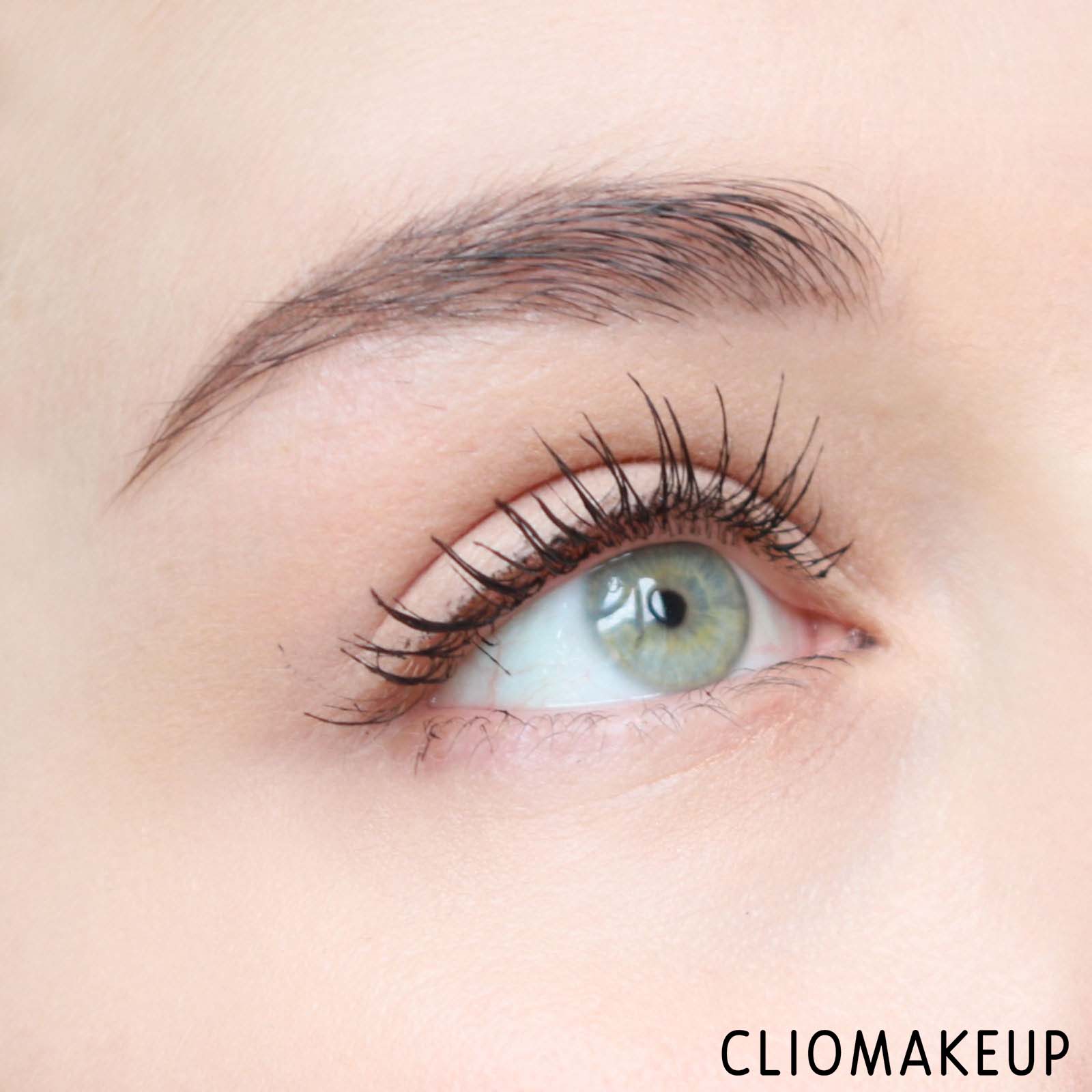 cliomakeup-recensione-mascara-kiko-standout-volume-buildable-mascara-11