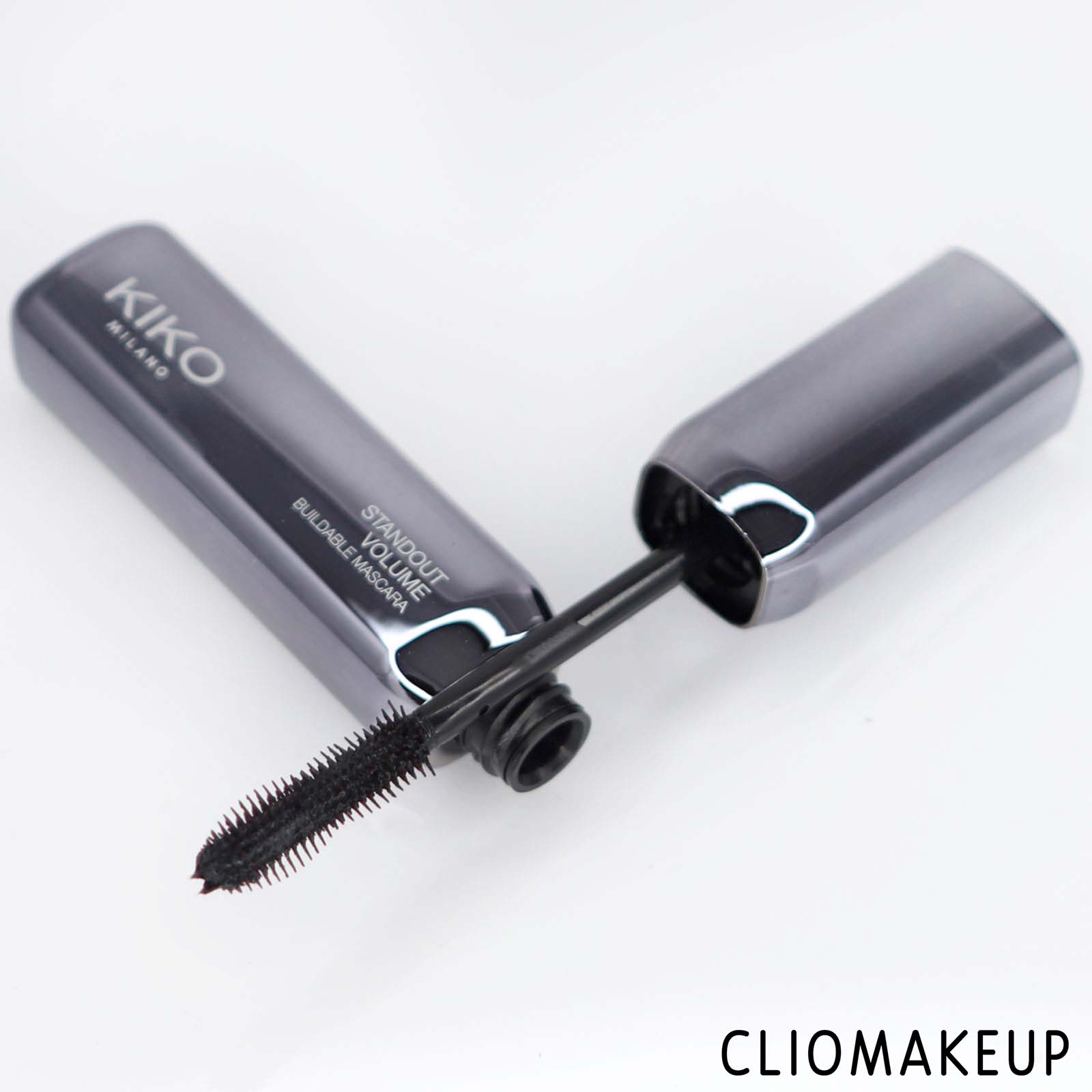 cliomakeup-recensione-mascara-kiko-standout-volume-buildable-mascara-5