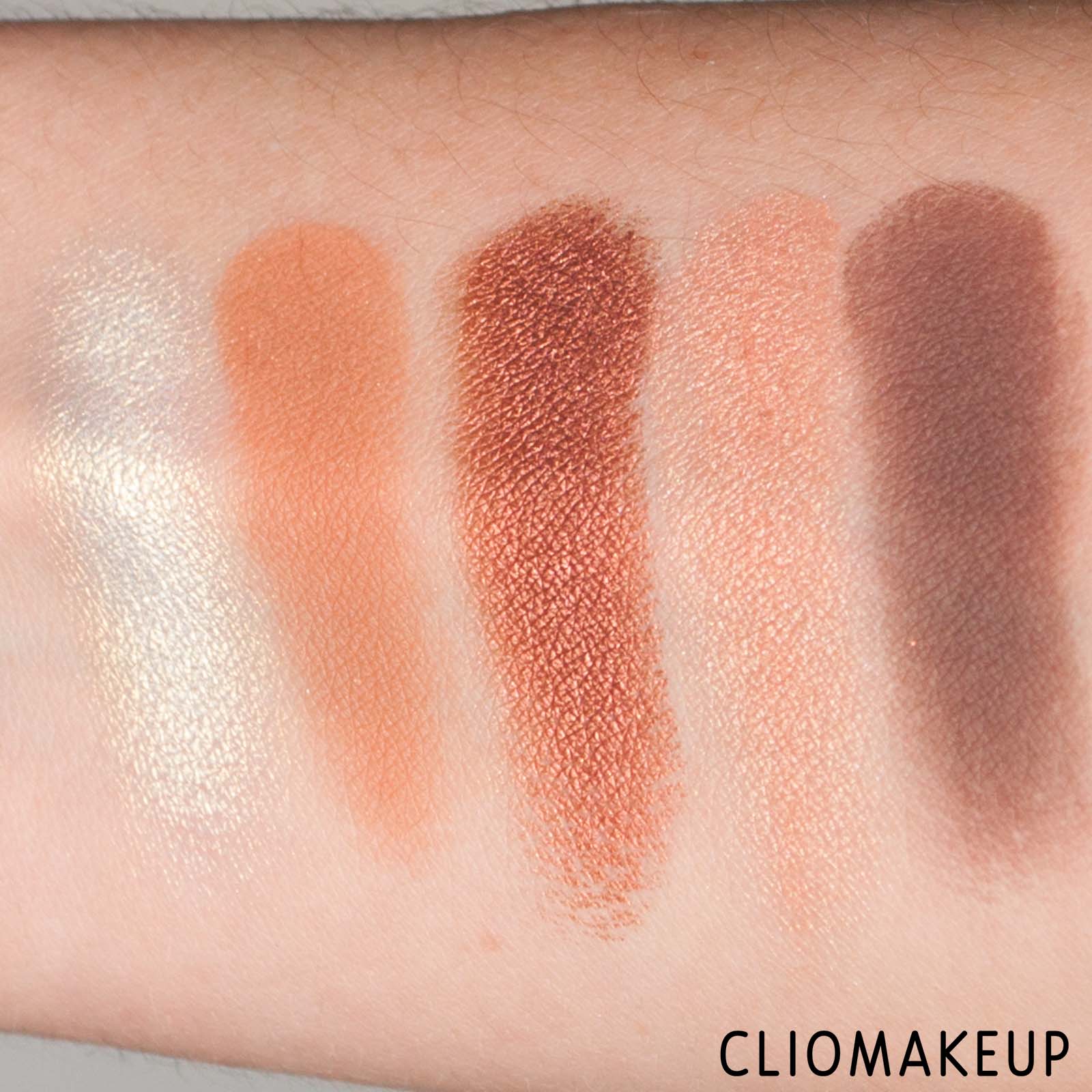 cliomakeup-recensione-palette-nyx-away-we-glow-shadow-palette-9