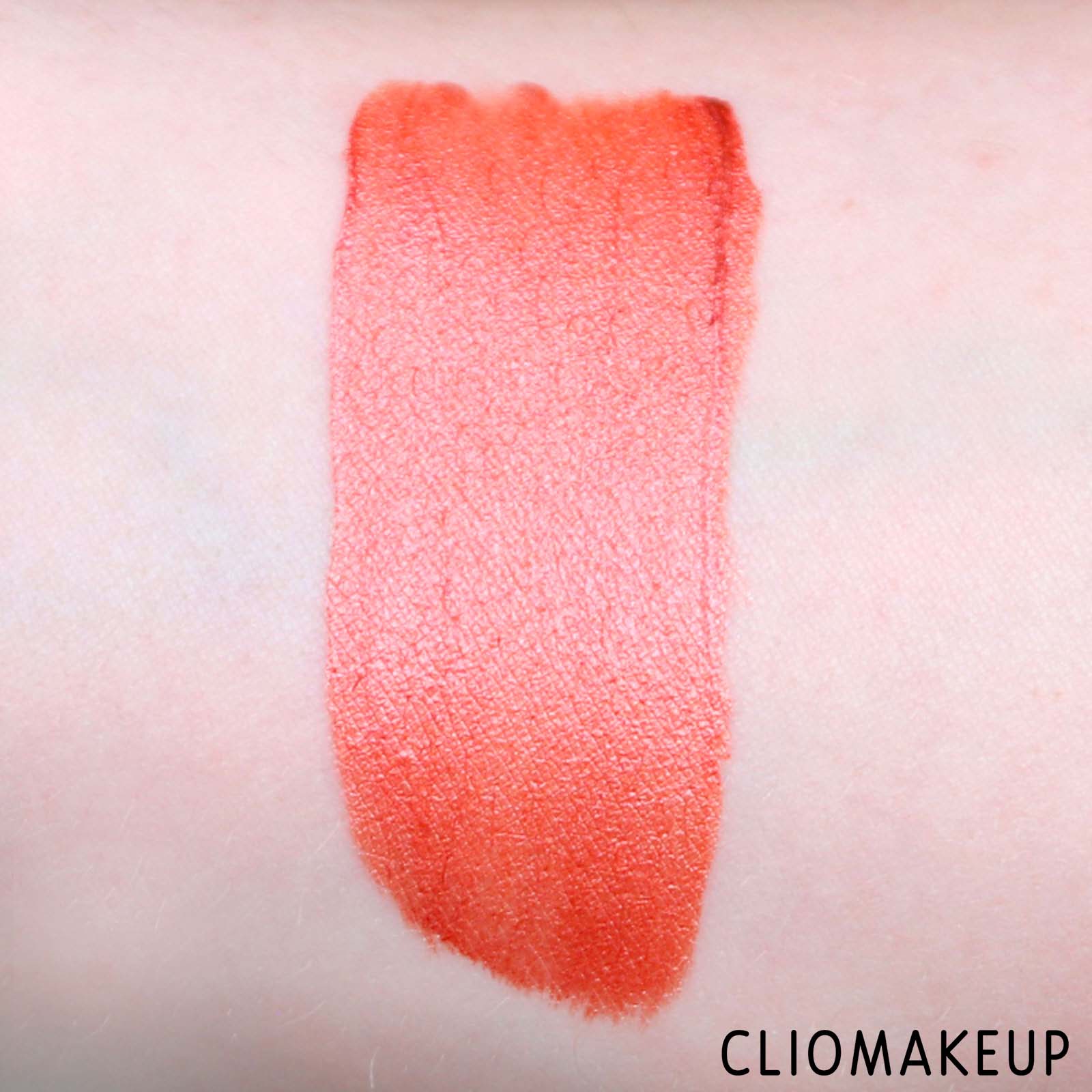 cliomakeup-recensione-rossetti-liquidi-kiko-metal-liquid-lip-colour-7