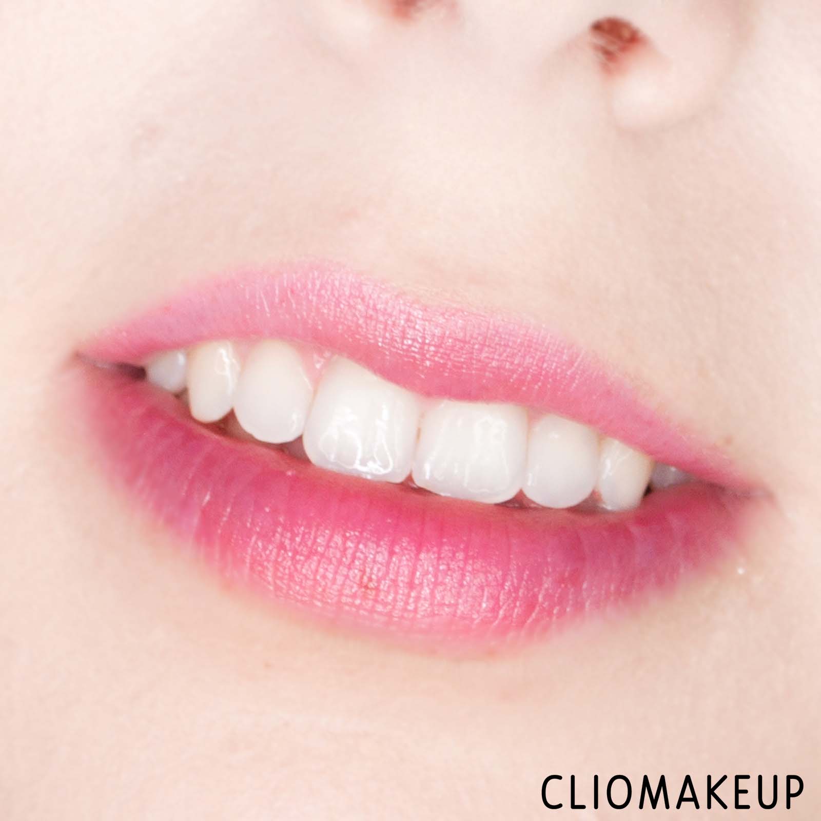 cliomakeup-recensione-balsami-labbra-essence-ready-steady-summer!-colour-changing-lipbalm-15