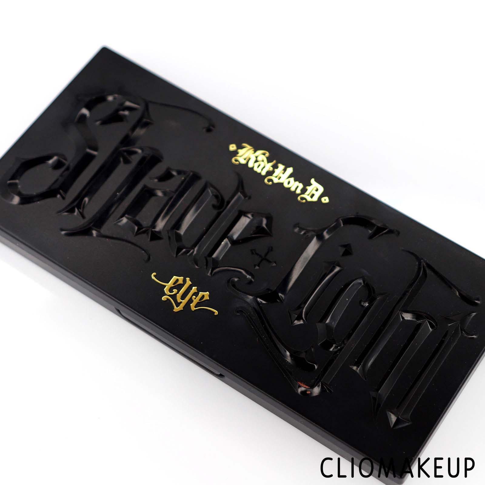 cliomakeup-recensione-palette-kat-von-d-shade-and-light-palette-2