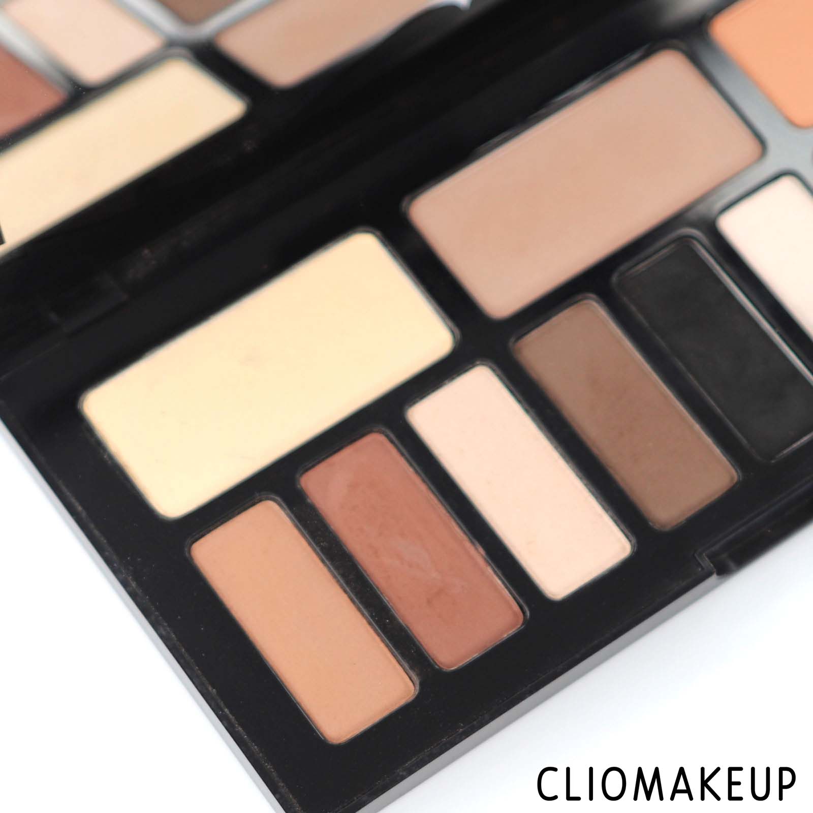 cliomakeup-recensione-palette-kat-von-d-shade-and-light-palette-5