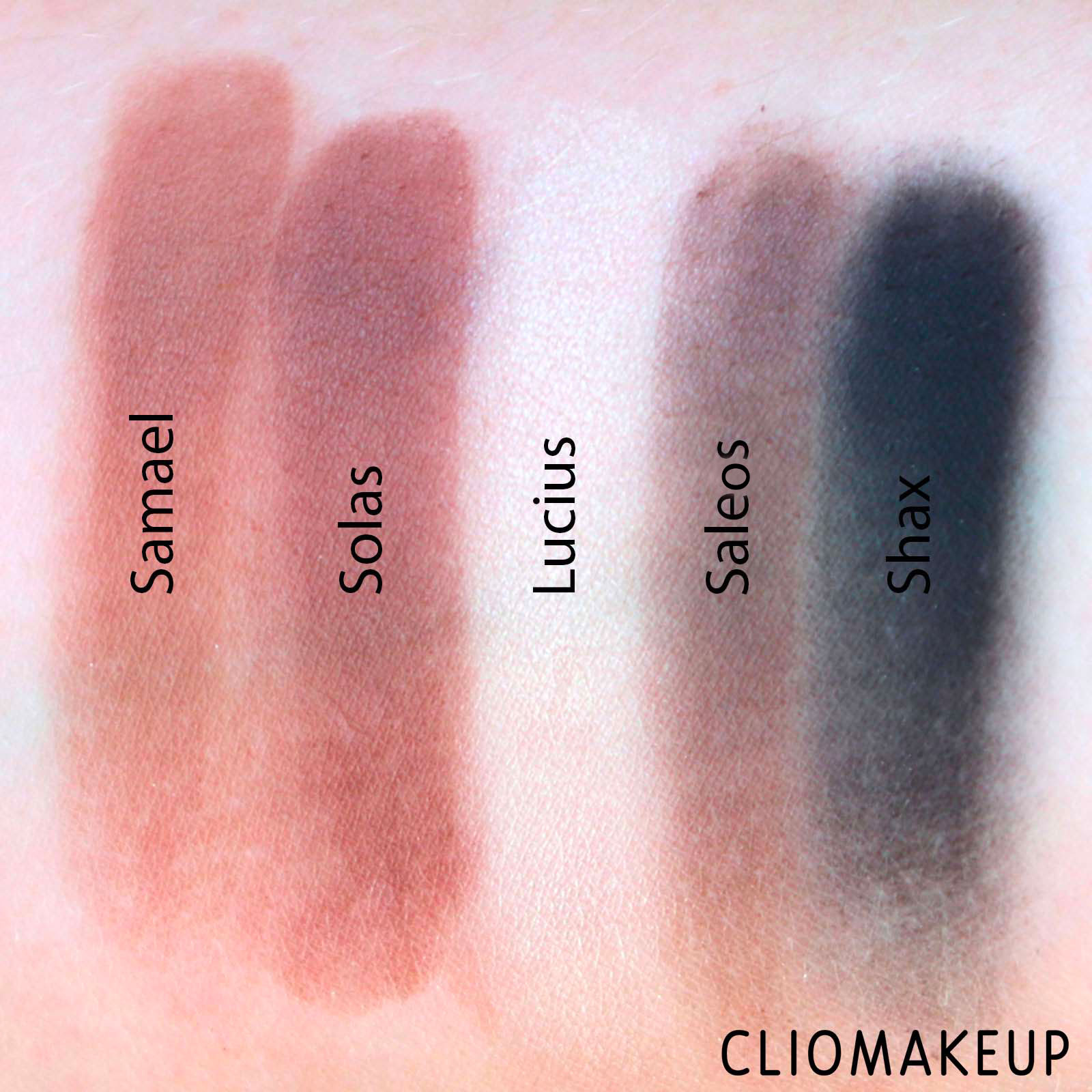 cliomakeup-recensione-palette-kat-von-d-shade-and-light-palette-8