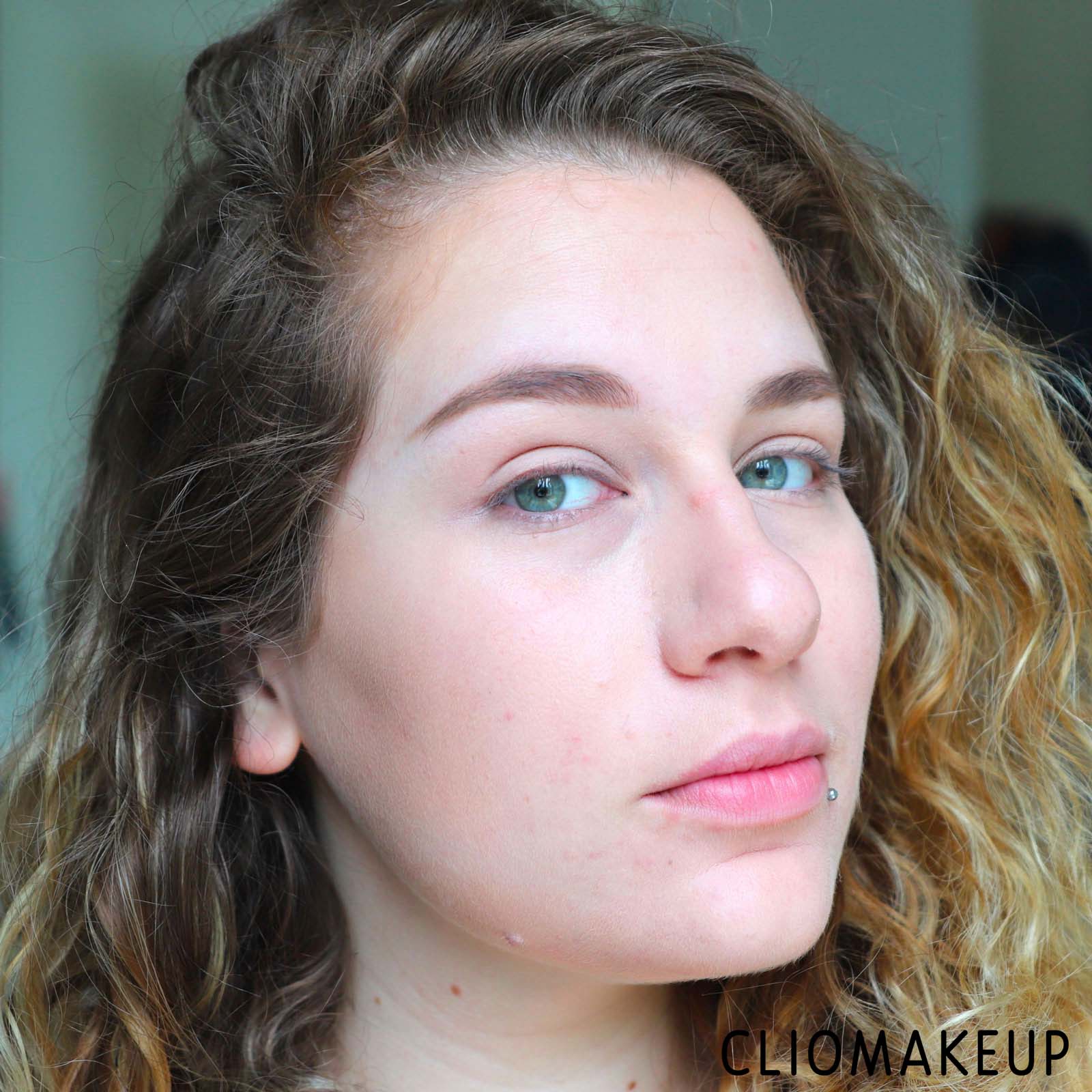 cliomakeup-recensione-terra-stick-essence-adventures-awaits-bronzing-stick-11