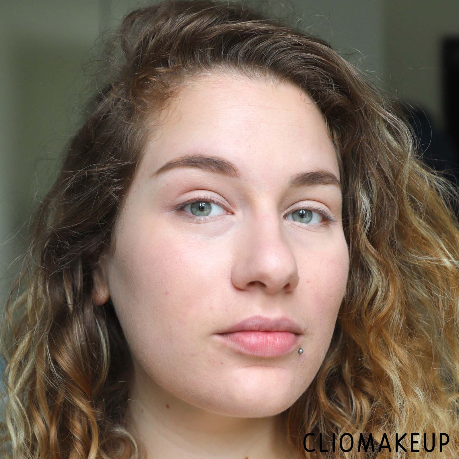 cliomakeup-recensione-terra-stick-essence-adventures-awaits-bronzing-stick-8