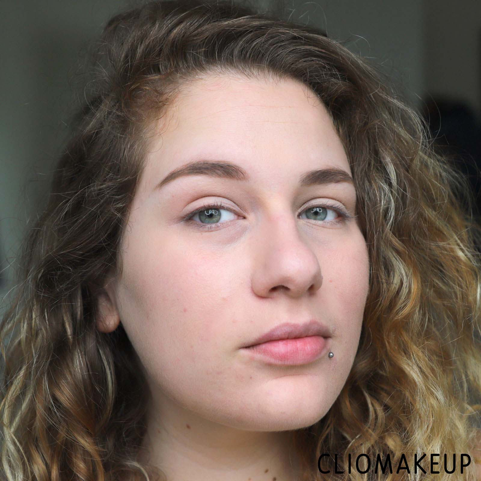 cliomakeup-recensione-terra-stick-essence-adventures-awaits-bronzing-stick-9