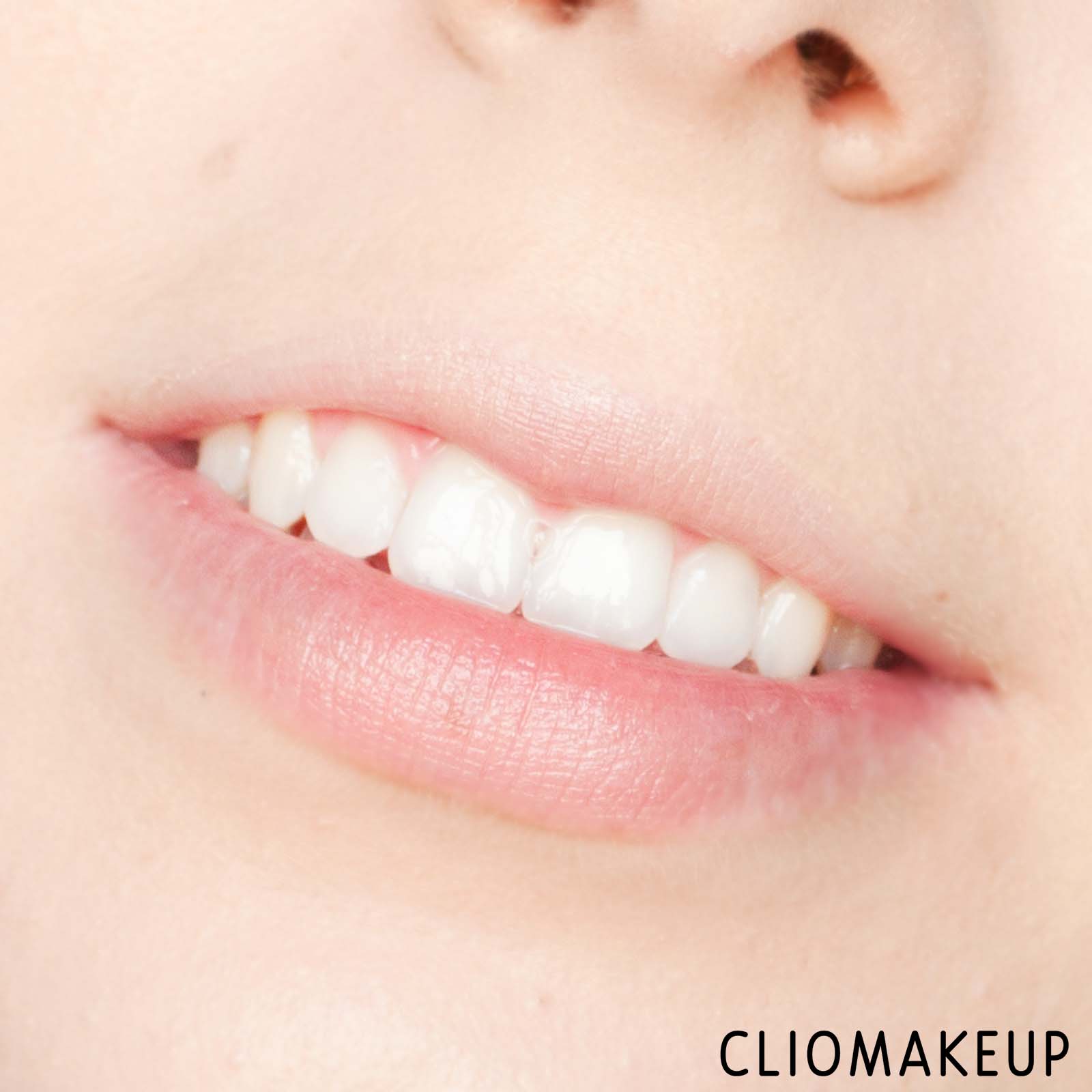 cliomakeup-recensione-balsamo-labbra-eucerin-stick-labbra-pelle sensibile-10