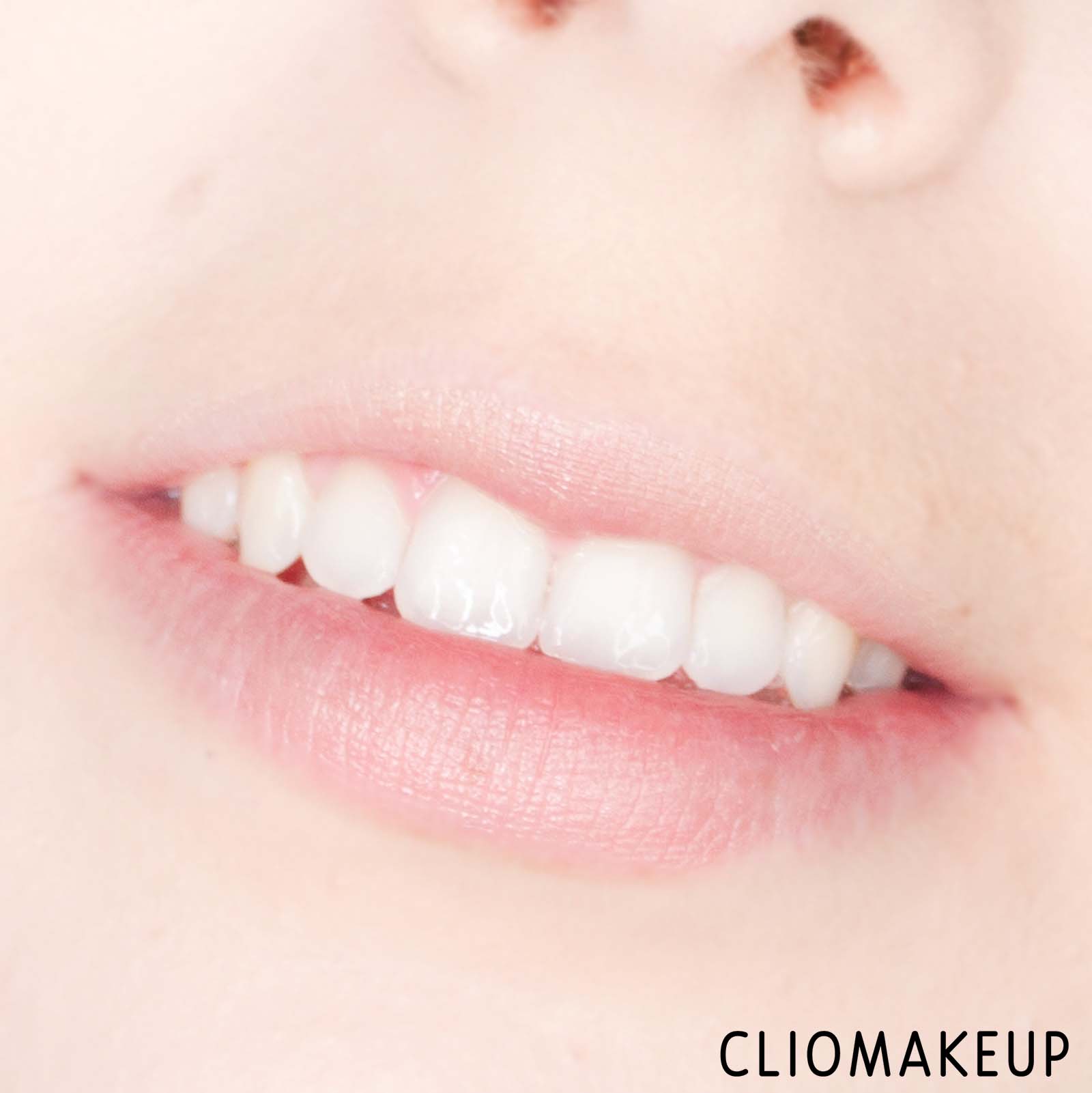 cliomakeup-recensione-balsamo-labbra-eucerin-stick-labbra-pelle sensibile-11