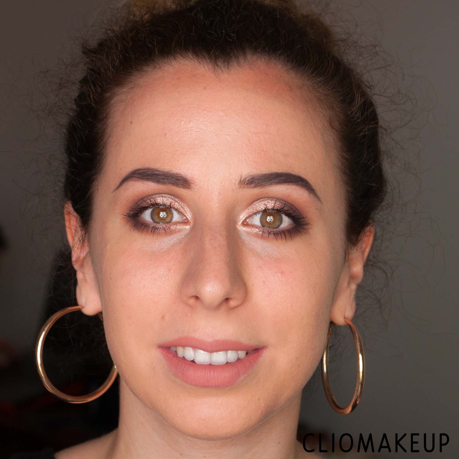cliomakeup-recensione-fondotinta-benefit-hello-happiness-foundation-13