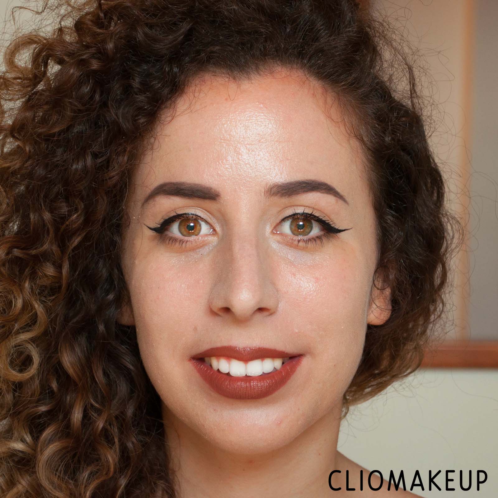 cliomakeup-recensione-fondotinta-colourpop-no-filter-foundation-14