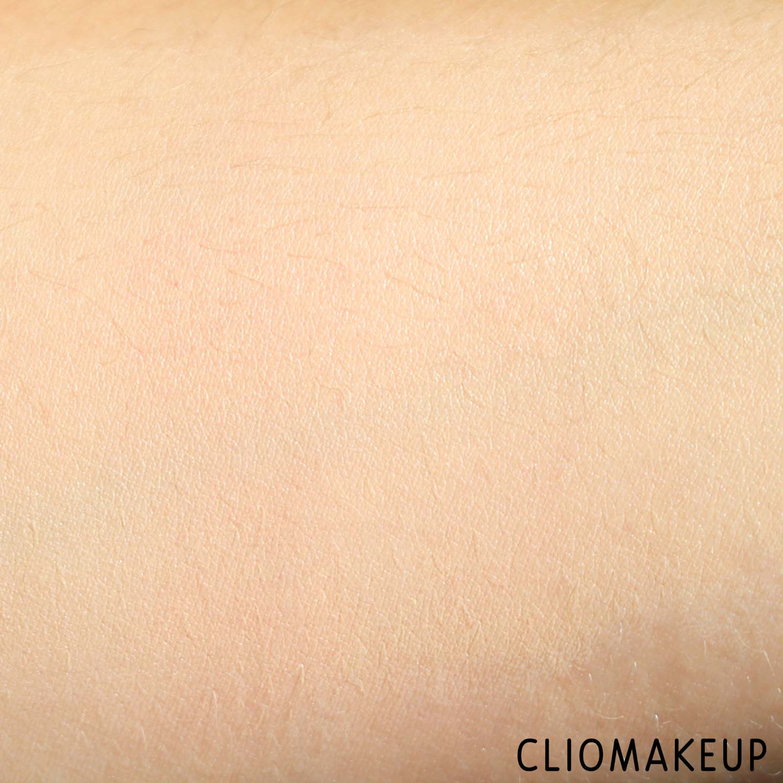 cliomakeup-recensione-fondotinta-dior-backstage-face-and-body-foundation-8