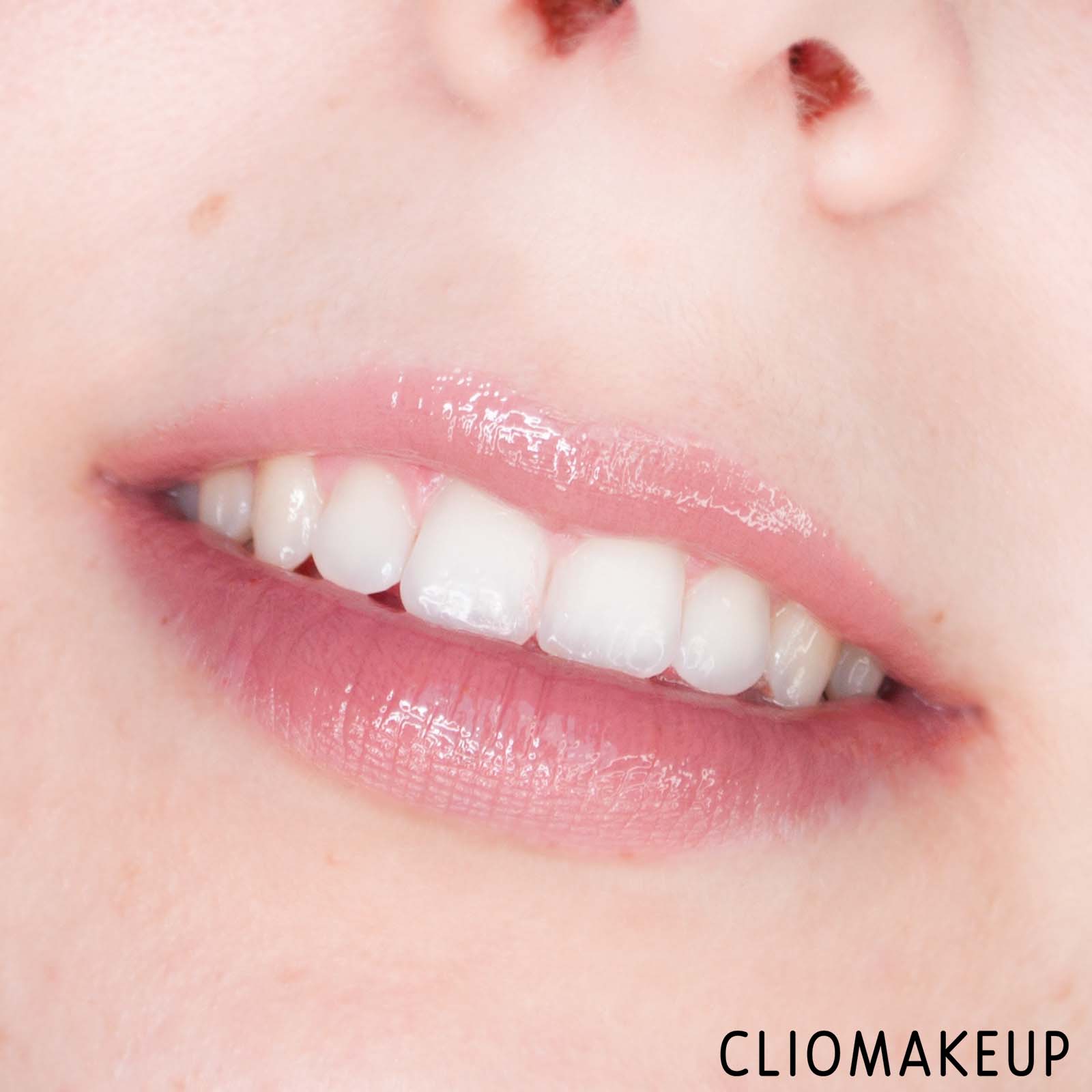cliomakeup-recensione-gloss-labbra-nyx-lip-lingerie-gloss-13