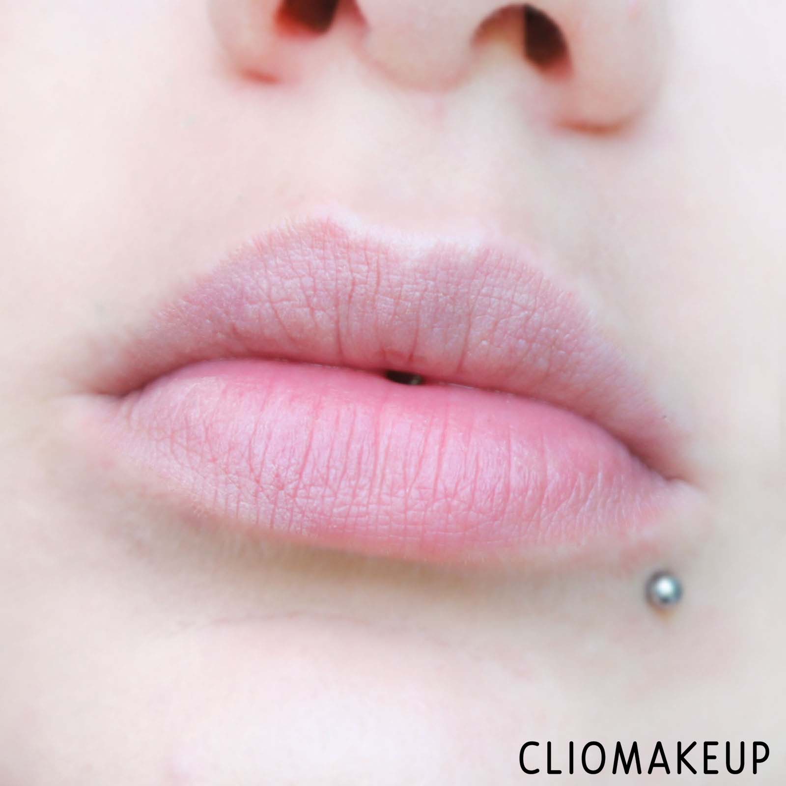 cliomakeup-recensione-gloss-mac-oh-sweety-lip-colour-10