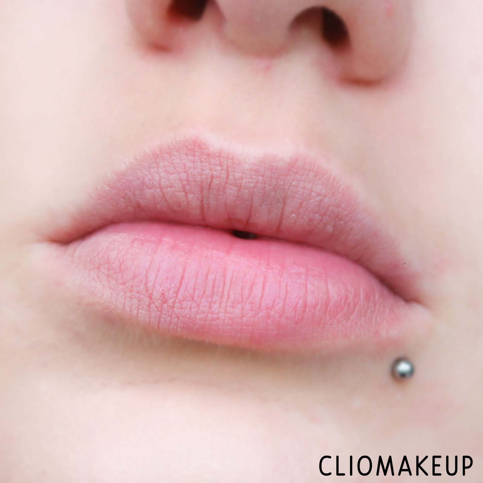 cliomakeup-recensione-gloss-mac-oh-sweety-lip-colour-11