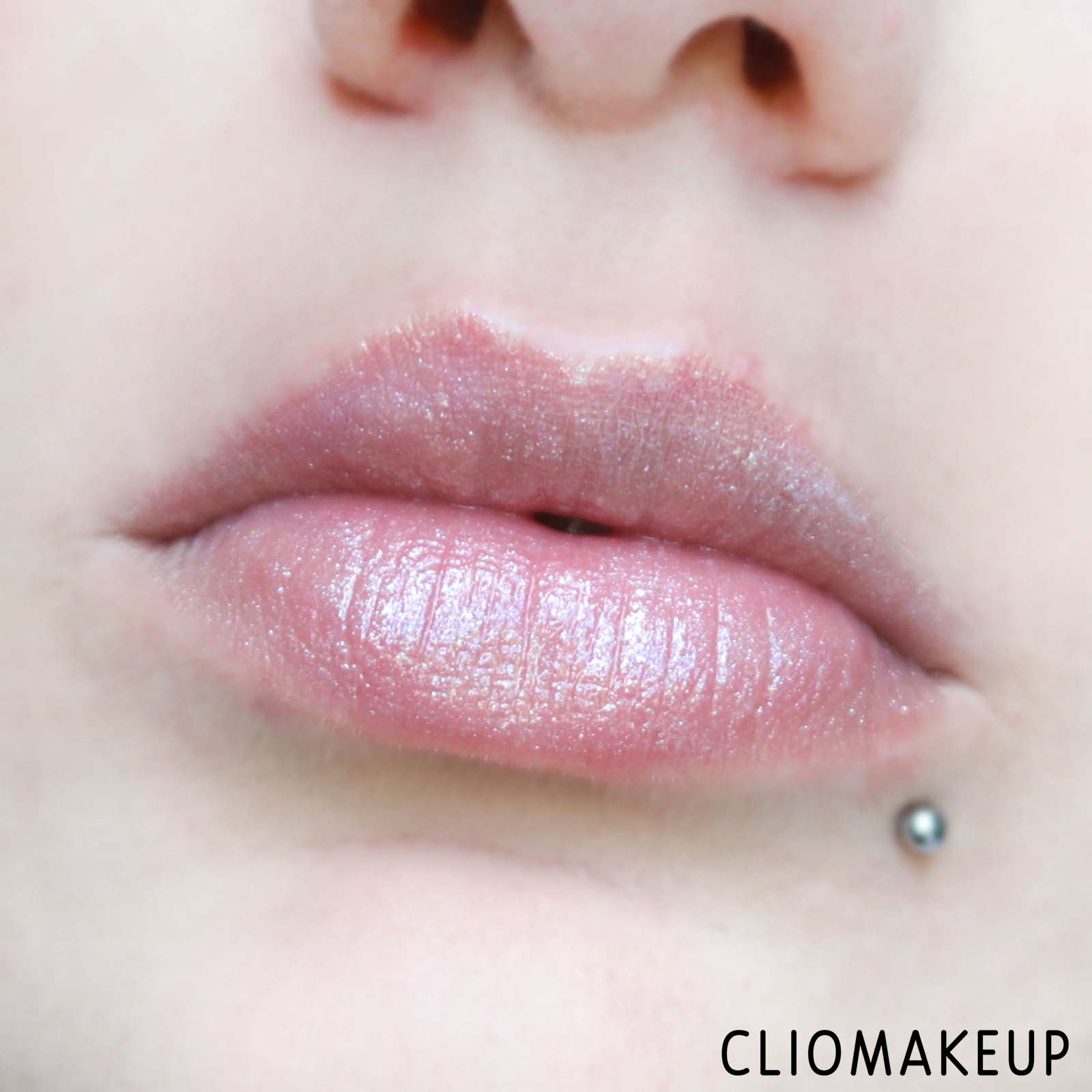 cliomakeup-recensione-gloss-nyx-lingerie-shimmer-gloss-12
