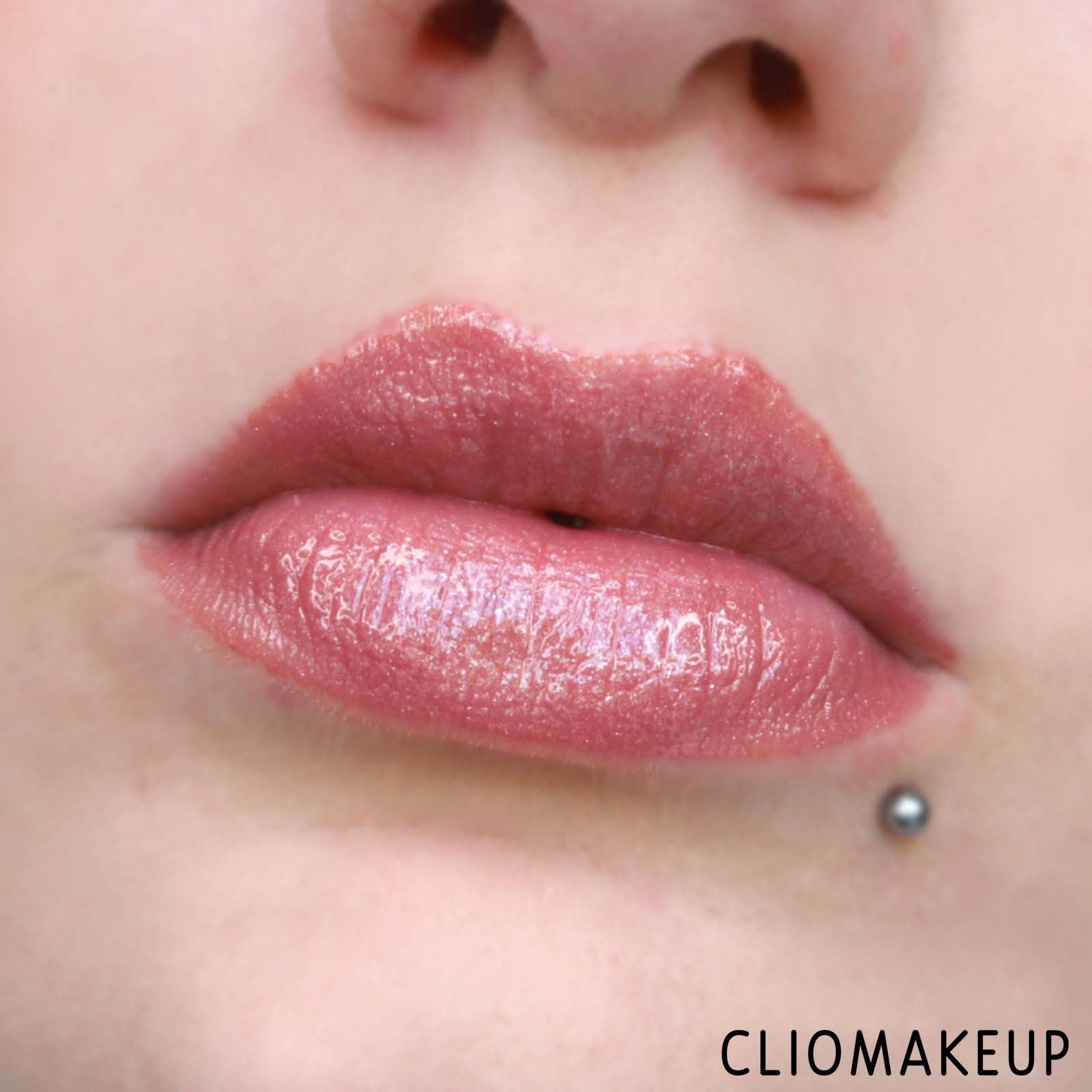 cliomakeup-recensione-gloss-nyx-lingerie-shimmer-gloss-15