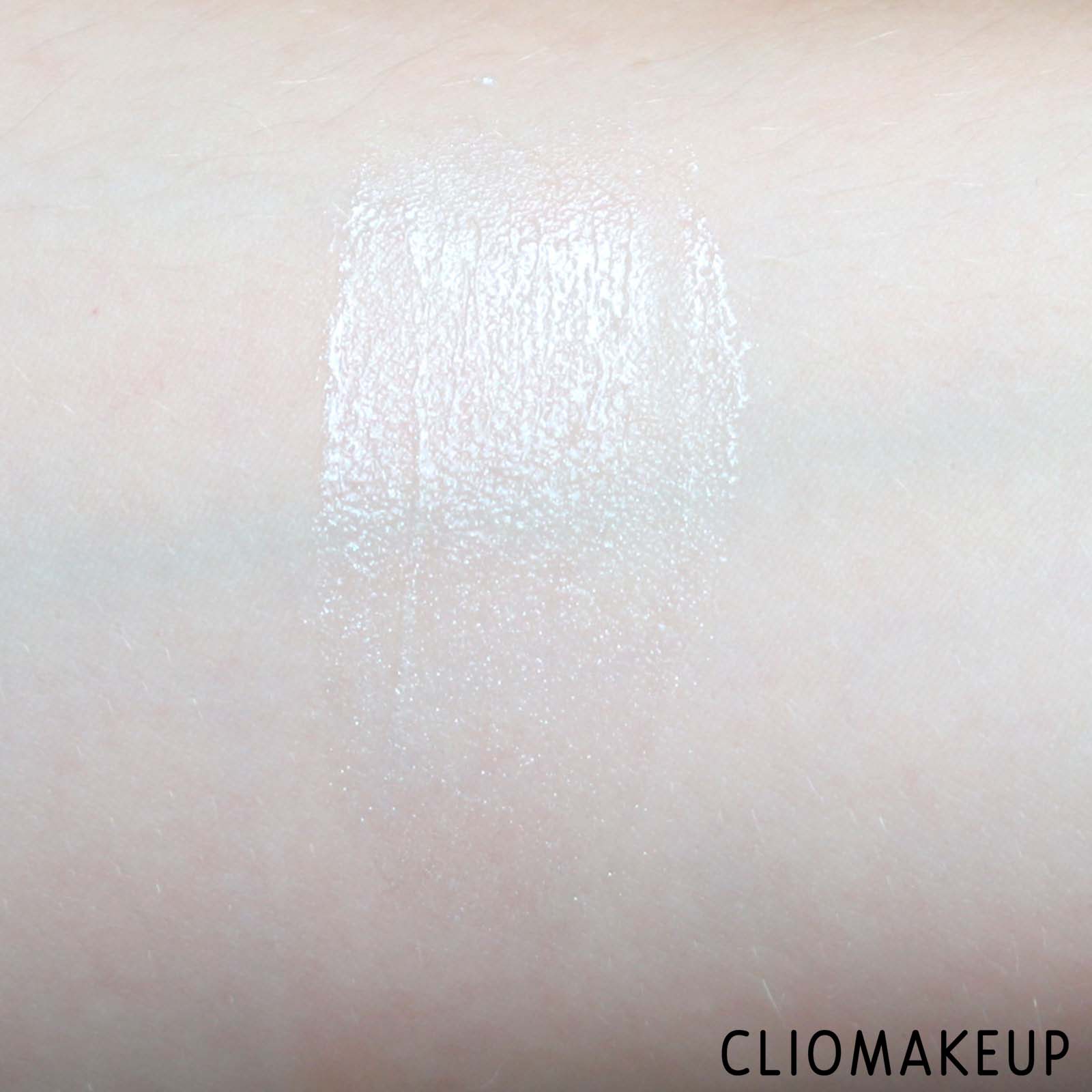 cliomakeup-recensione-gloss-nyx-lingerie-shimmer-gloss-6