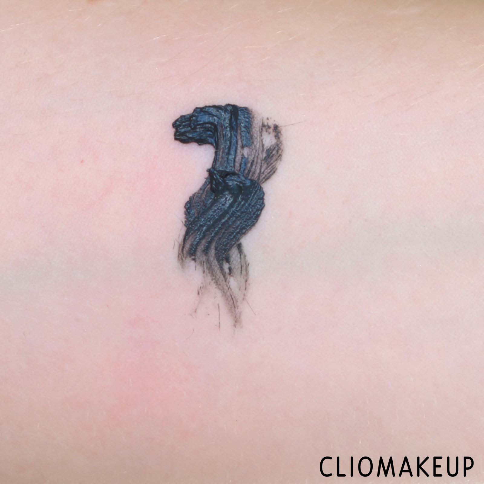 cliomakeup-recensione-mascara-deborah-24-ore-absolute-volume-keith-haring-7