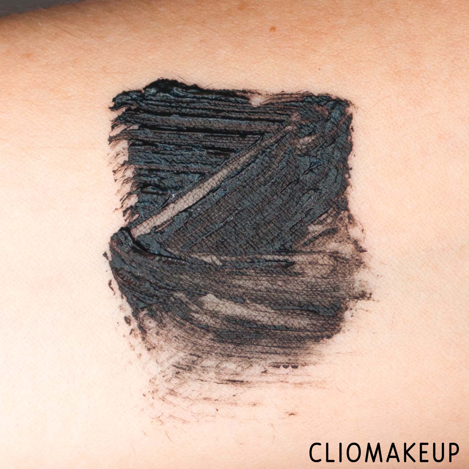 cliomakeup-recensione-mascara-deborah-24-ore-istant-maxi-volume-mascara-7