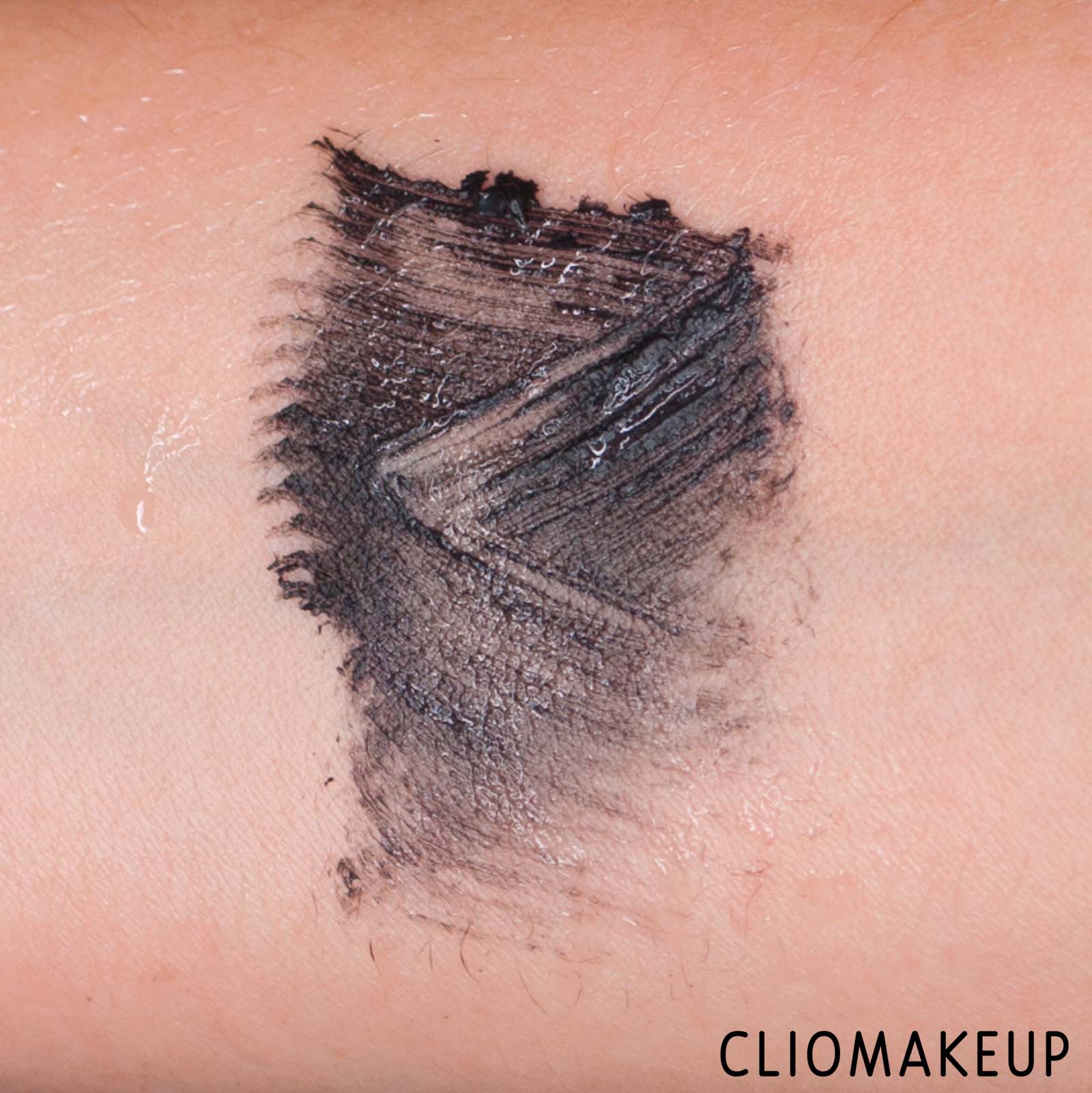 cliomakeup-recensione-mascara-essence-all-eyes-on-me-waterproof-multi-effect-mascara-8