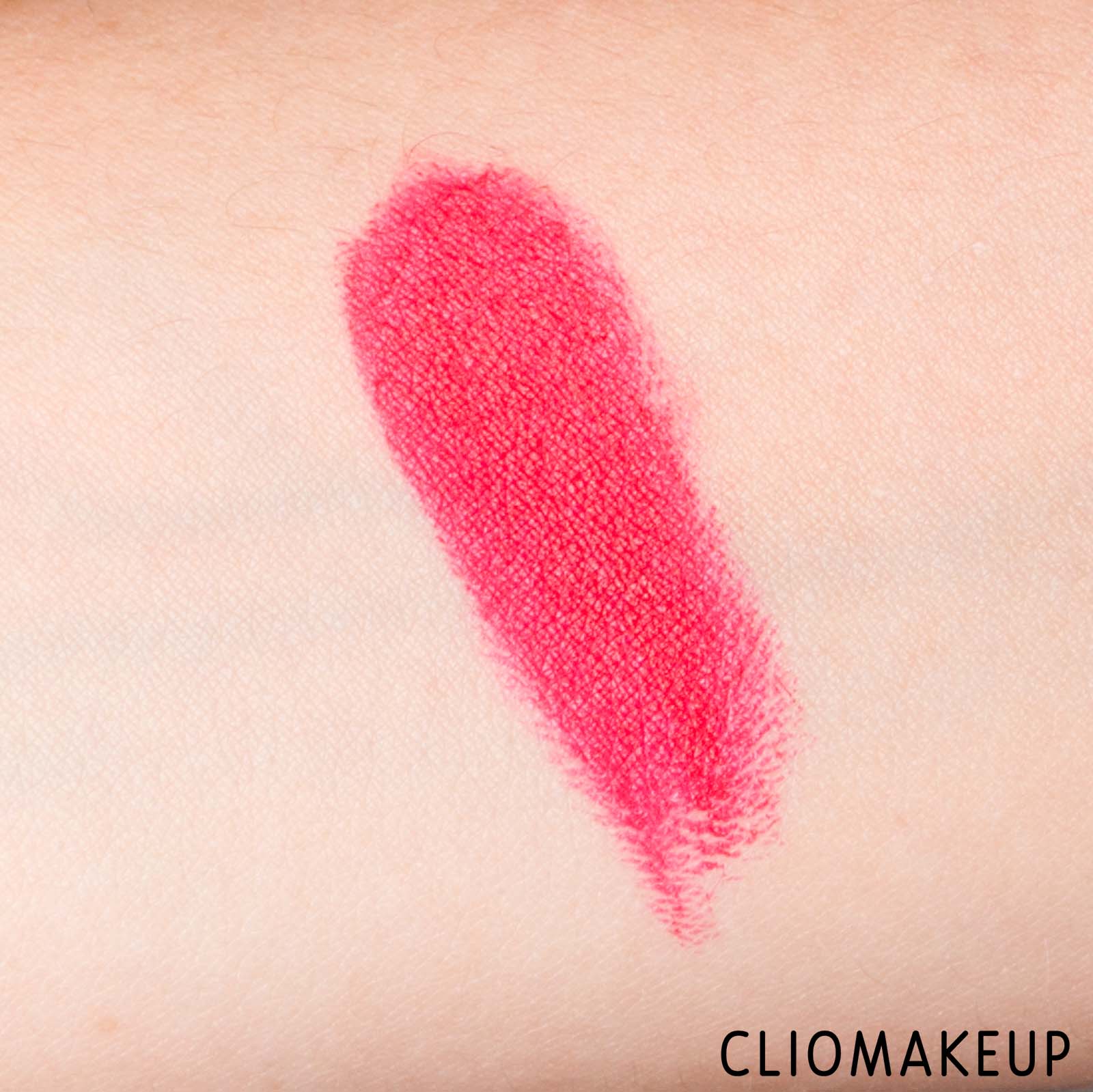 cliomakeup-recensione-rossetto-wycon-mattmellow-strawberry-popsicle-7