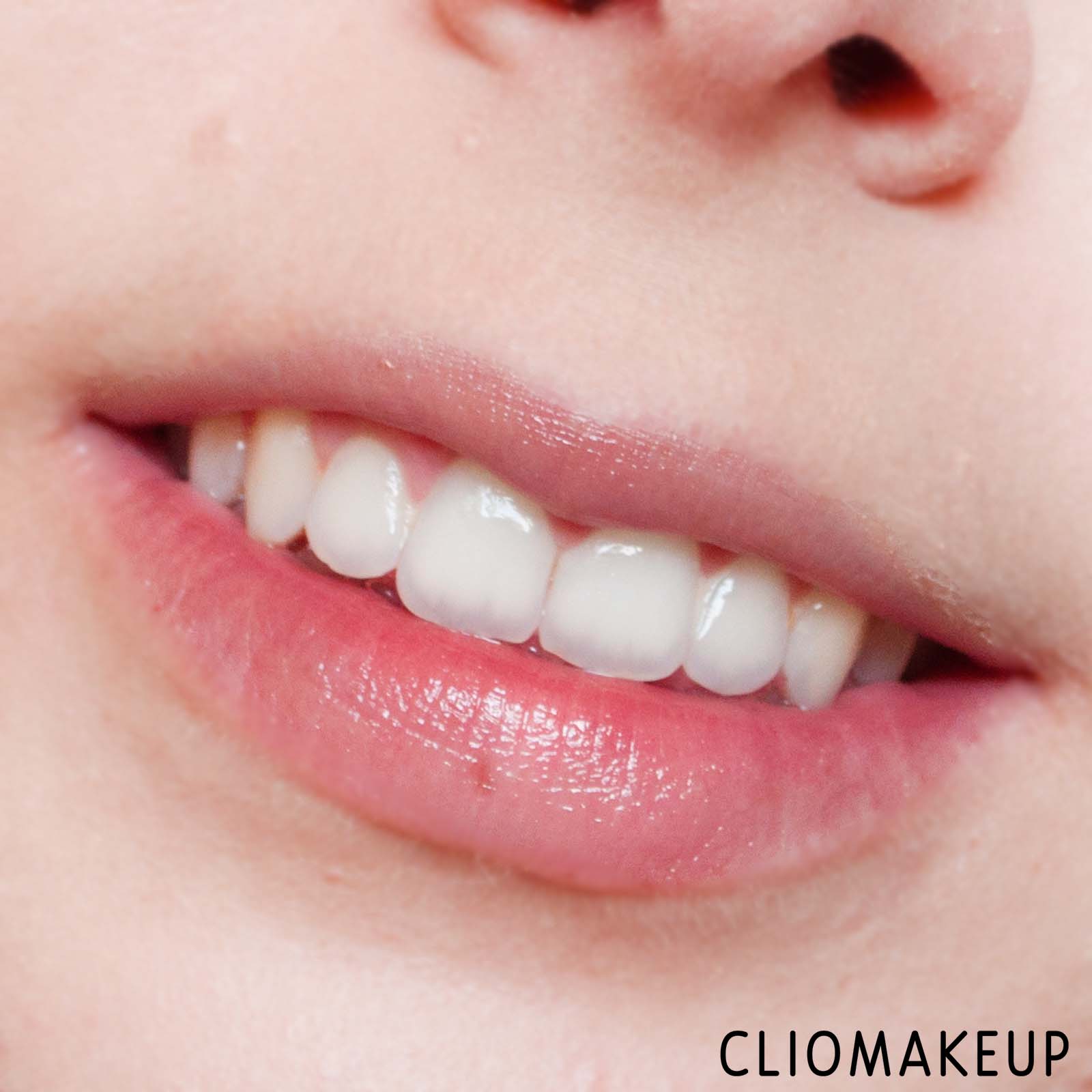 cliomakeup-recensione-balsamo-labbra-equilibra-karitè-stick-labbra-10
