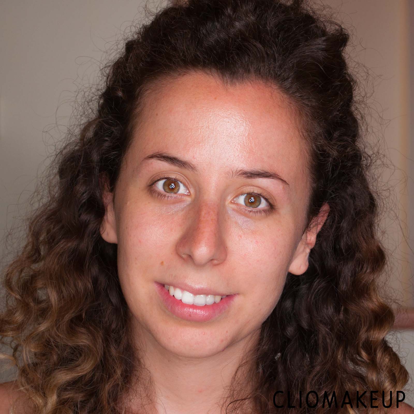 cliomakeup-recensione-balsamo-labbra-equilibra-karitè-stick-labbra-13