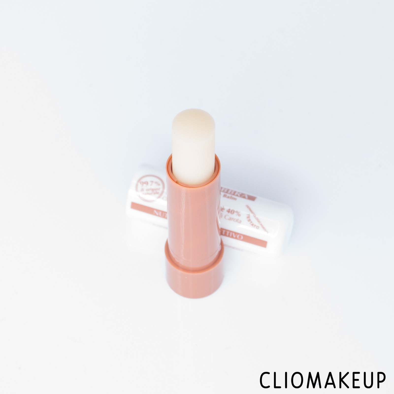 cliomakeup-recensione-balsamo-labbra-equilibra-karitè-stick-labbra-5