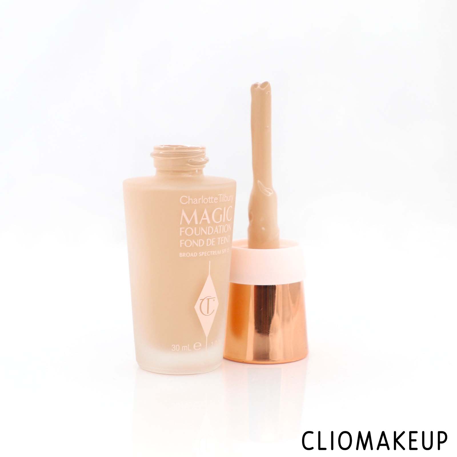 cliomakeup-recensione-fondotinta-charlotte-tilbury-magic-foundation-4