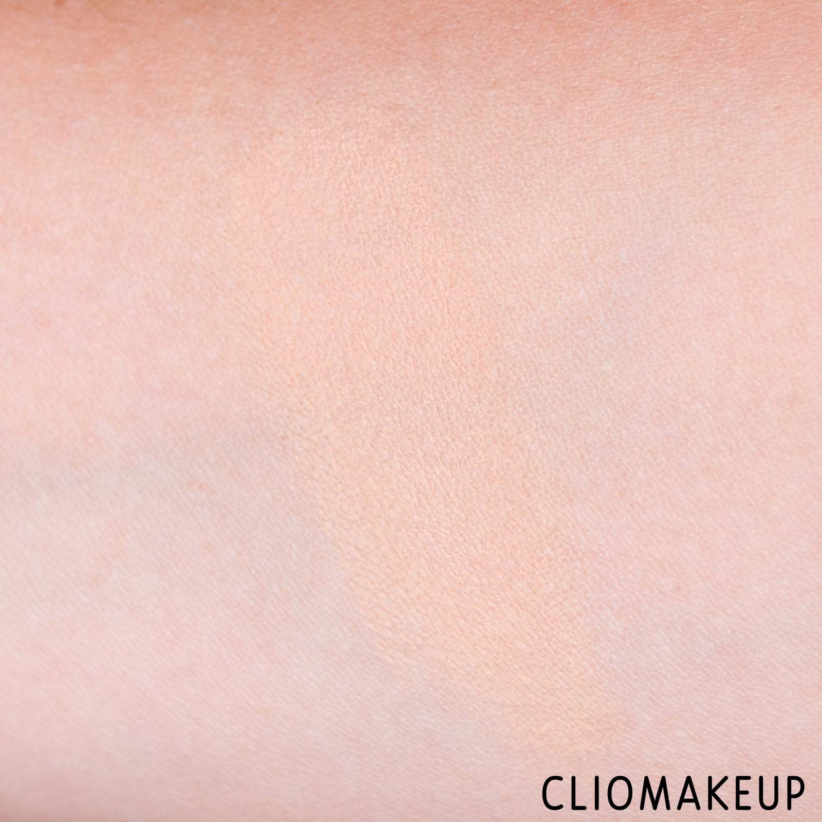 cliomakeup-recensione-fondotinta-kiko-gold-waves-cream-foundation-9