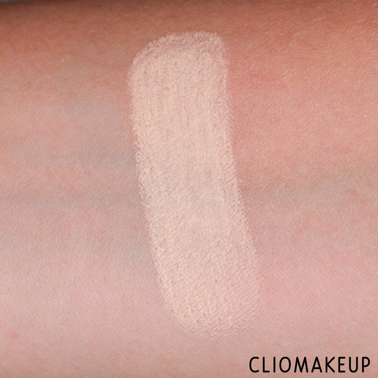 cliomakeup-recensione-fondotinta-nyx-mineral-stick-foundation-6