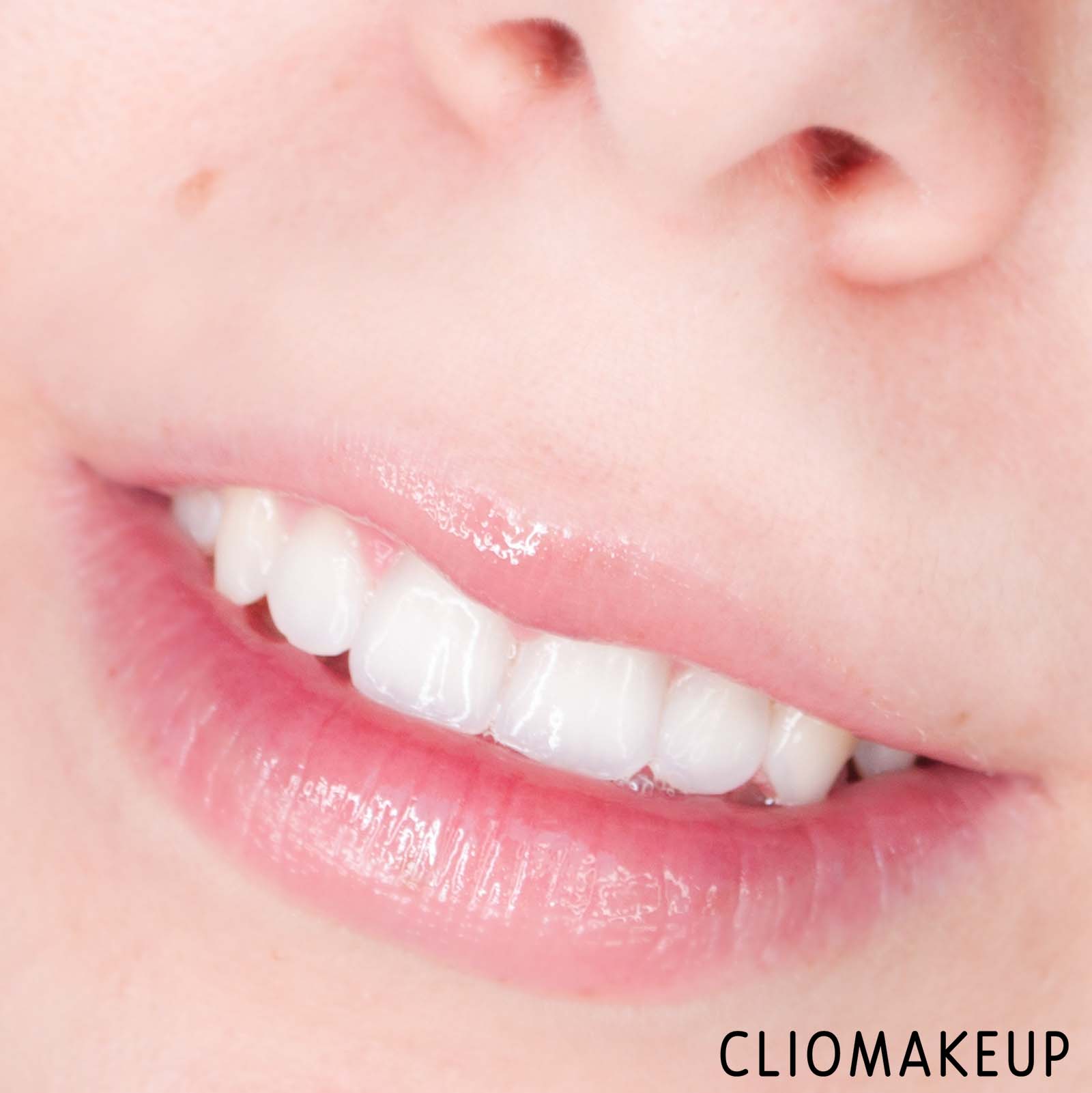 cliomakeup-recensione-gloss-essence-smoothie-gloss-13