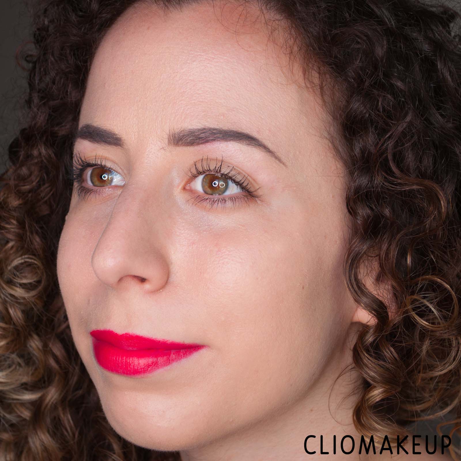 cliomakeup-recensione-illuminante-rimmel-insta-strobing-highlighter-11