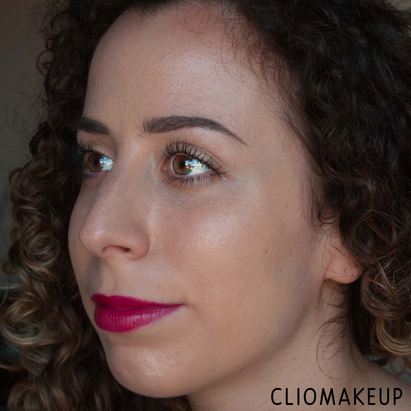 cliomakeup-recensione-illuminante-rimmel-insta-strobing-highlighter-12