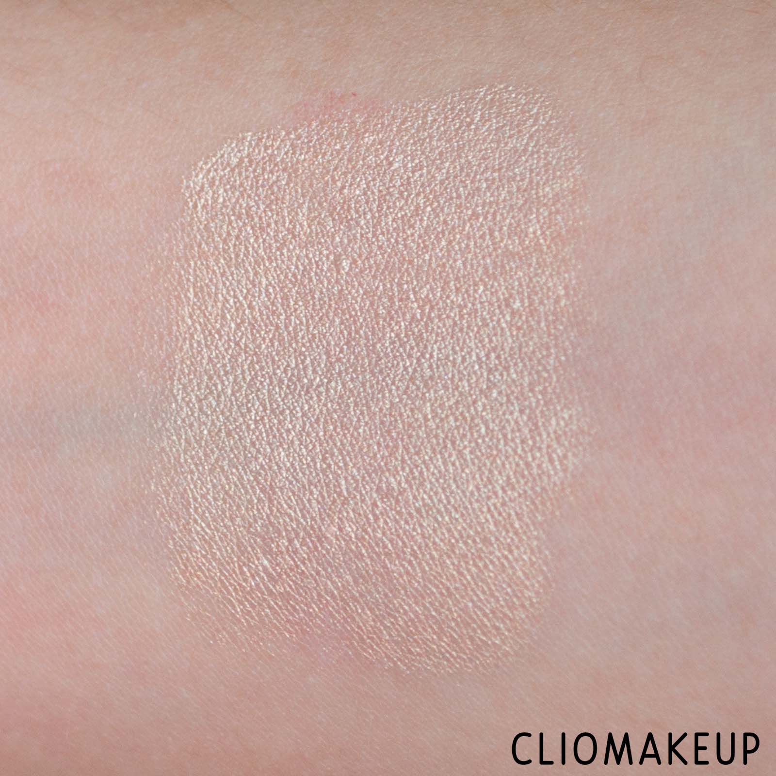 cliomakeup-recensione-illuminante-rimmel-insta-strobing-highlighter-8