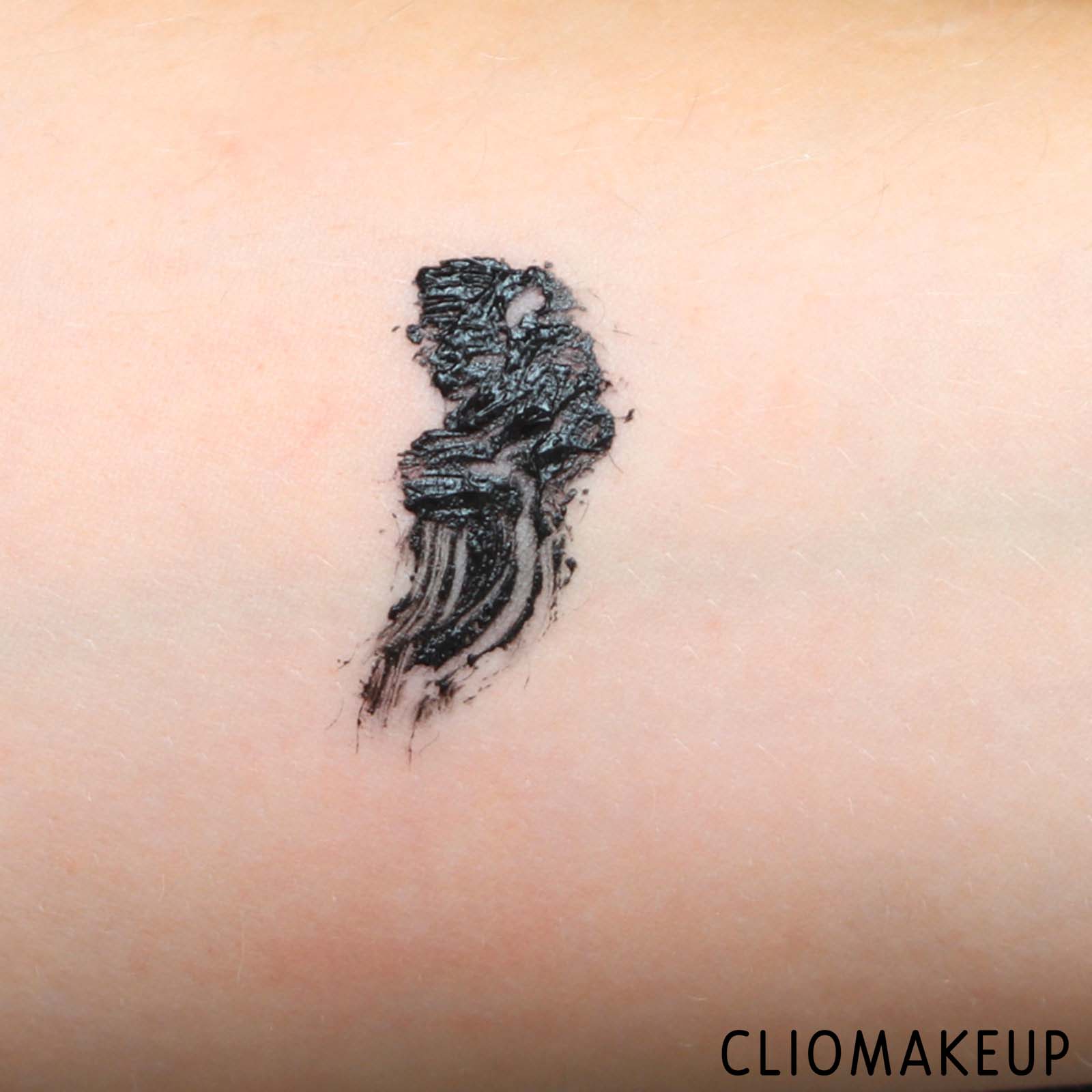 cliomakeup-recensione-maybelline-total-temptation-mascara-waterproof-7